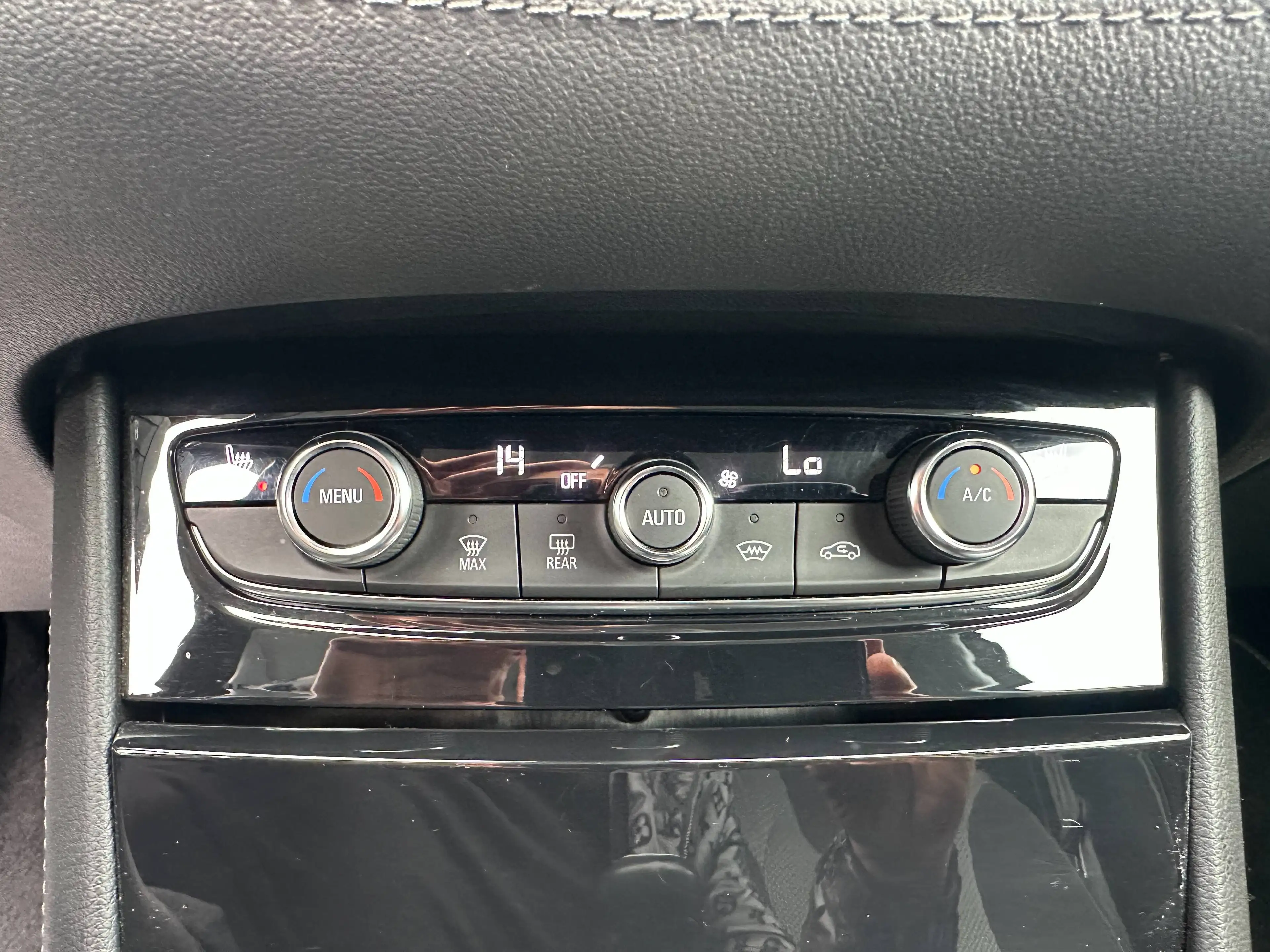 Opel Grandland X 1.2 Edition+NAVI+6 GANG+KLIMATR+PDC+SHZ — photo 8