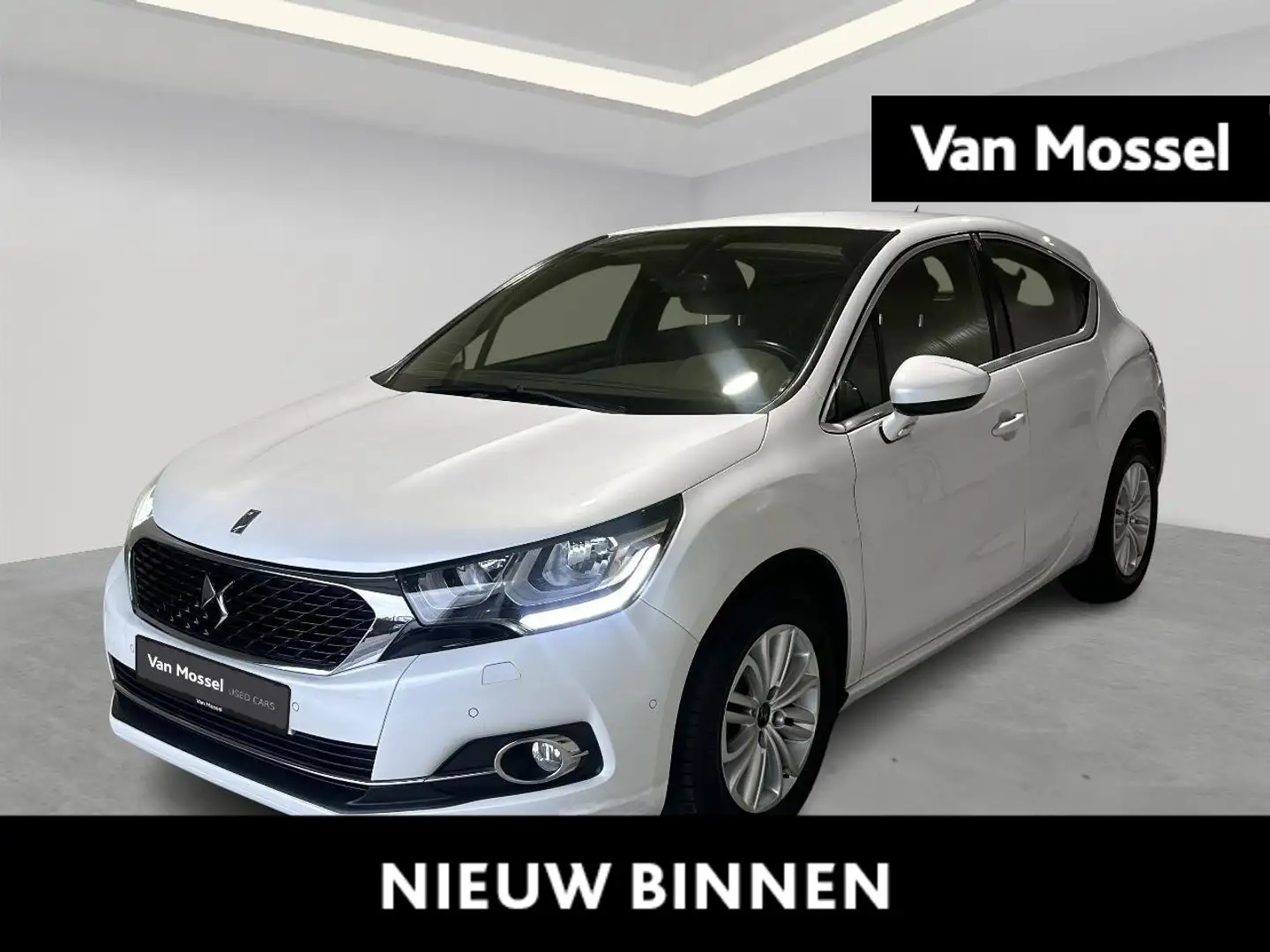 DS Automobiles DS 4 1.2 PureTech 130 S&S MAN6 So Chic White - 1