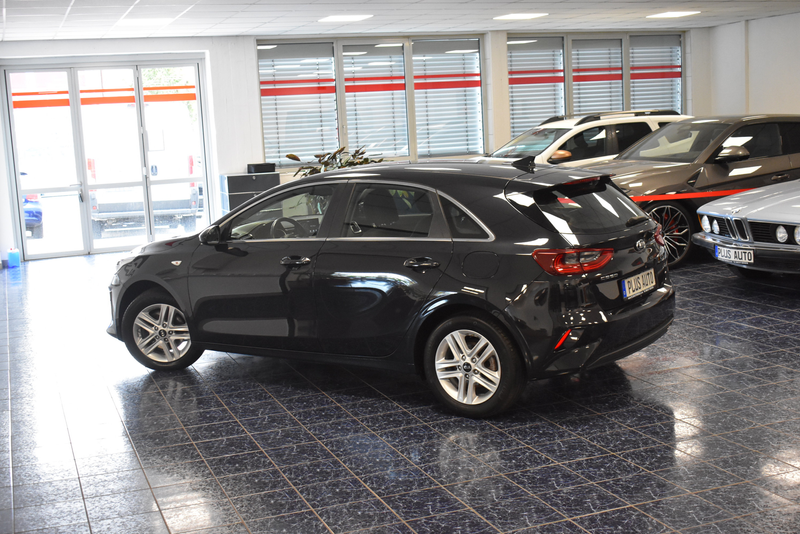 Kia Ceed / cee'd Vision 1.6 CRDI Navi Kamera 1-Hand — photo 3