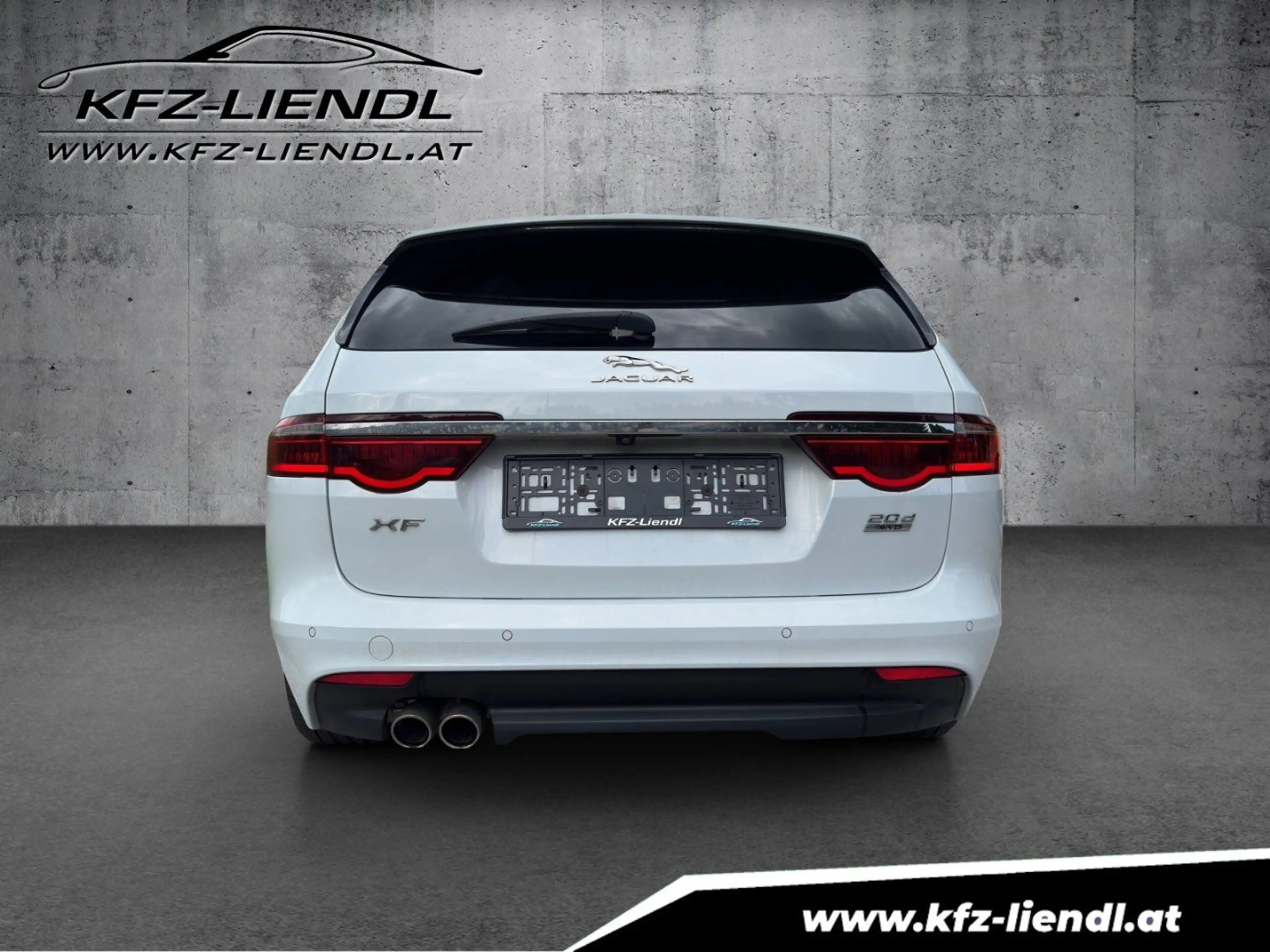 Jaguar XF 20 D Sportbrake Portfolio AWD — photo 6
