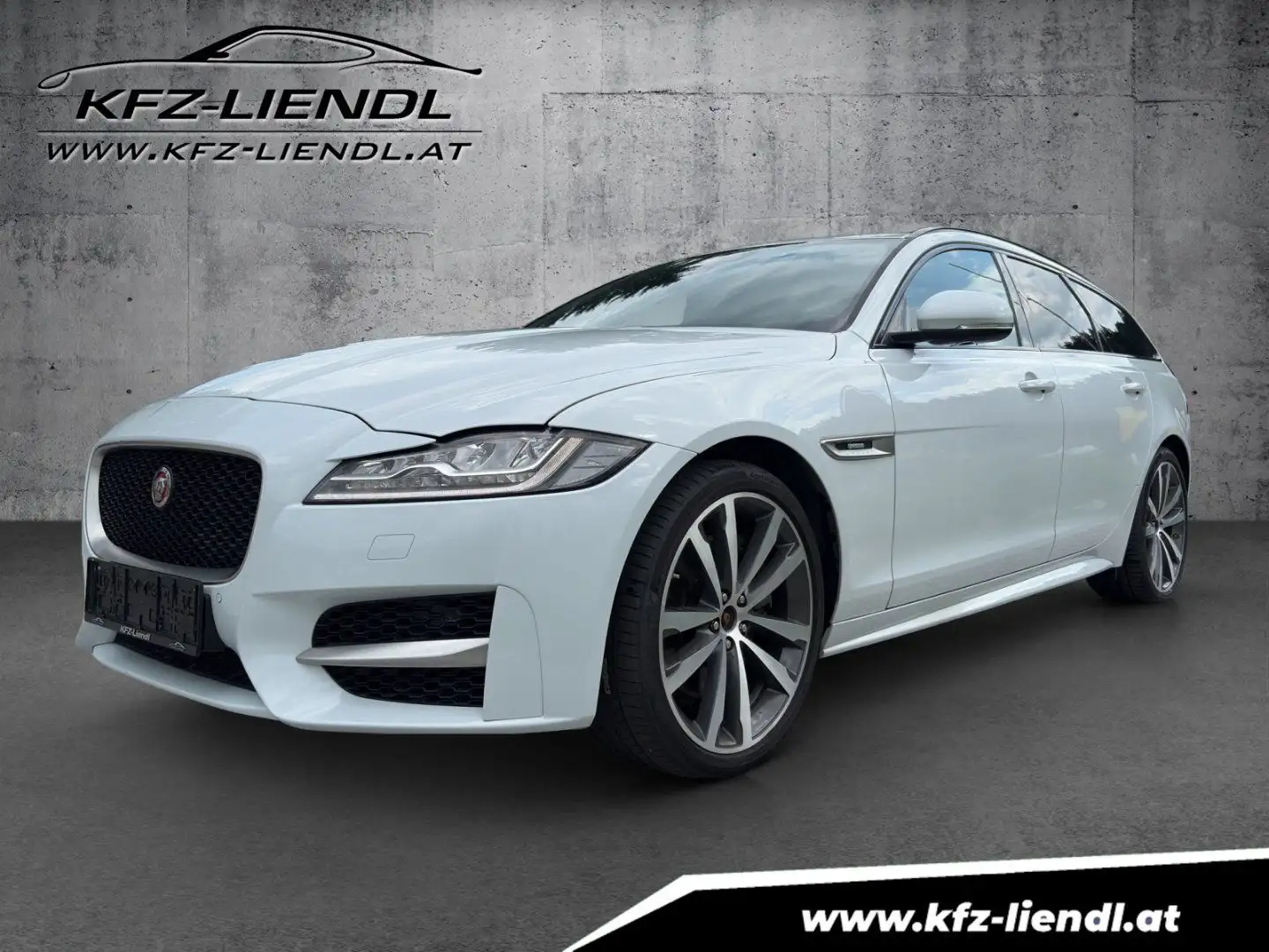 Jaguar XF 20 D Sportbrake Portfolio AWD Weiß - 1