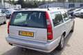 Volvo V70 2.4 Europa Airco, Cruise control, Trekhaak, Radio Grijs - thumbnail 4