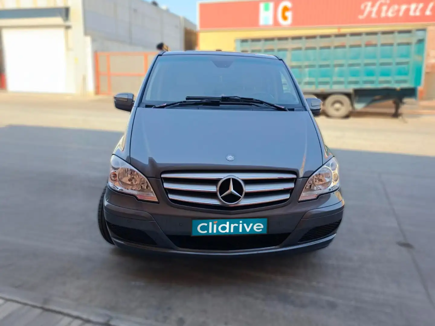 Mercedes-Benz Viano 2.2CDI Trend Largo Gris - 2