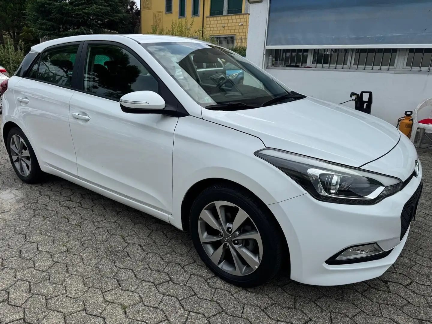 Hyundai i20 i20 II 2016 5p 1.2 Style 84cv*CERCHI*NEOPATENTATI Bianco - 2