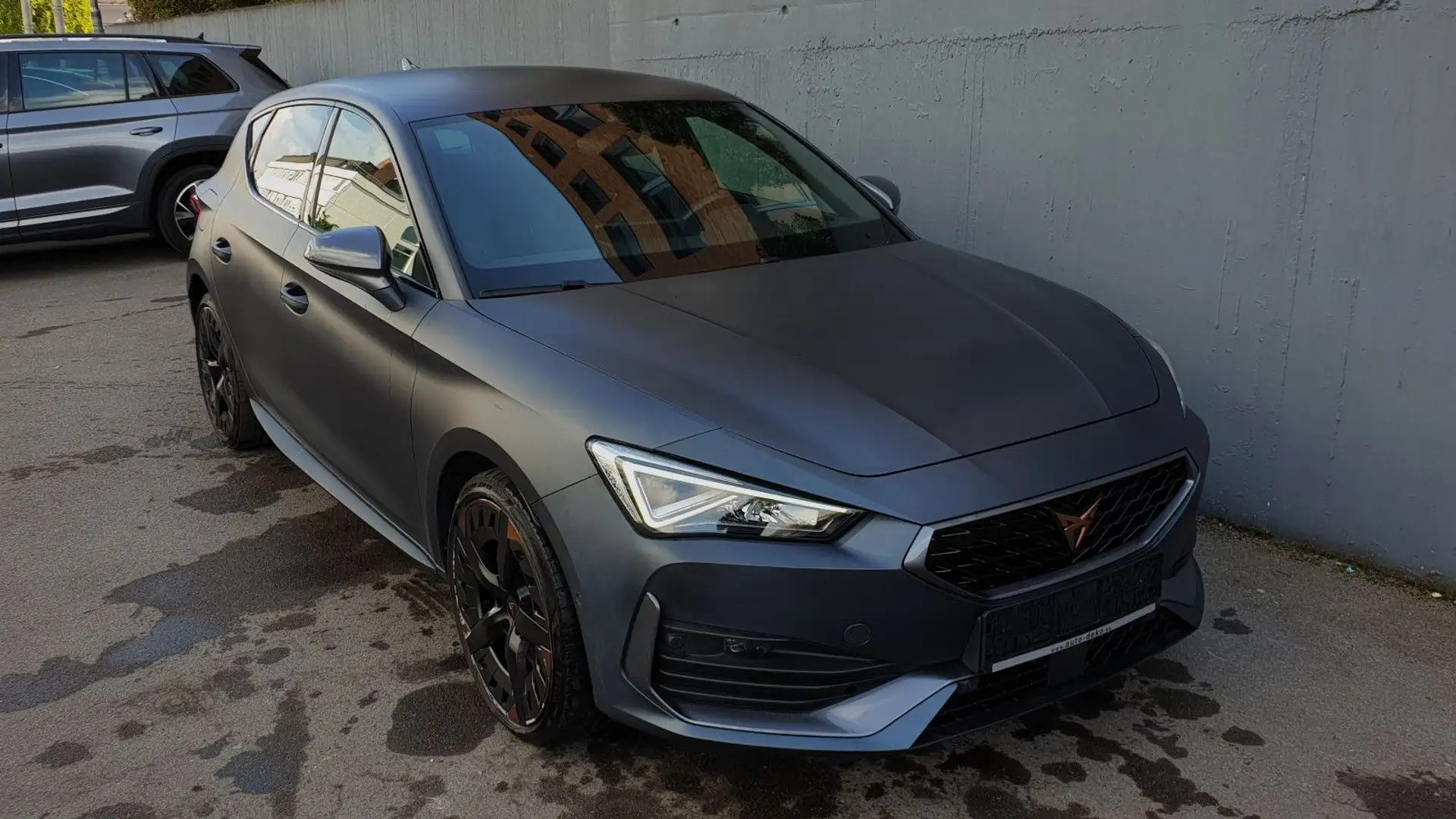 CUPRA Leon 1.4 e-HYBRID DSG Virtual/SSL/ACC/Kamera/19 Grau - 2