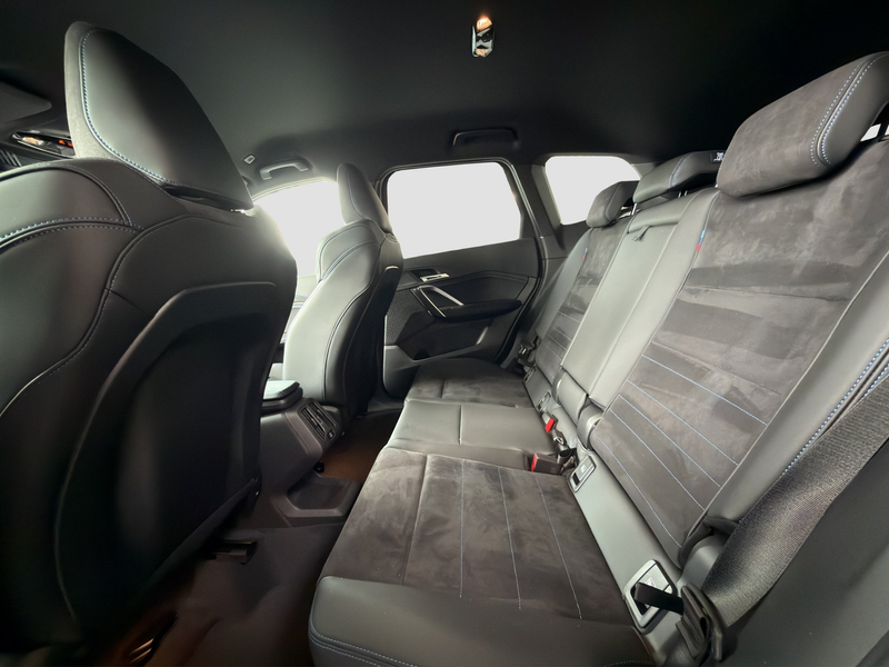 BMW X1 20d sDrive M-Sport — photo 11