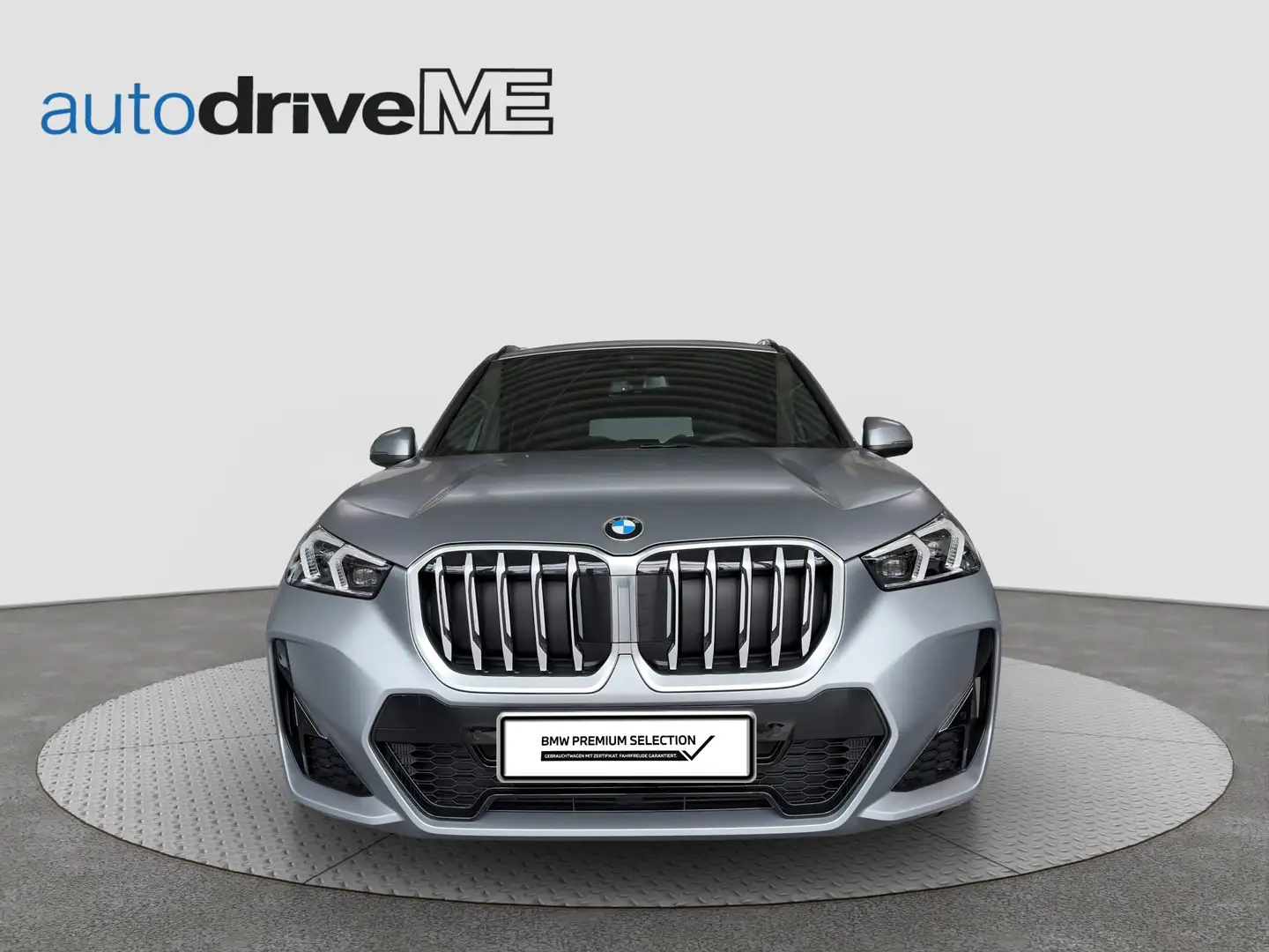 BMW X1 20d sDrive M-Sport Grau - 2