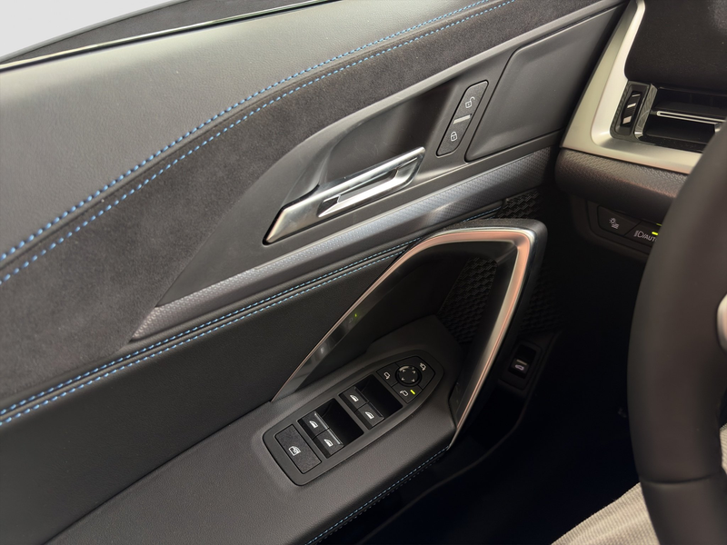 BMW X1 20d sDrive M-Sport — photo 10