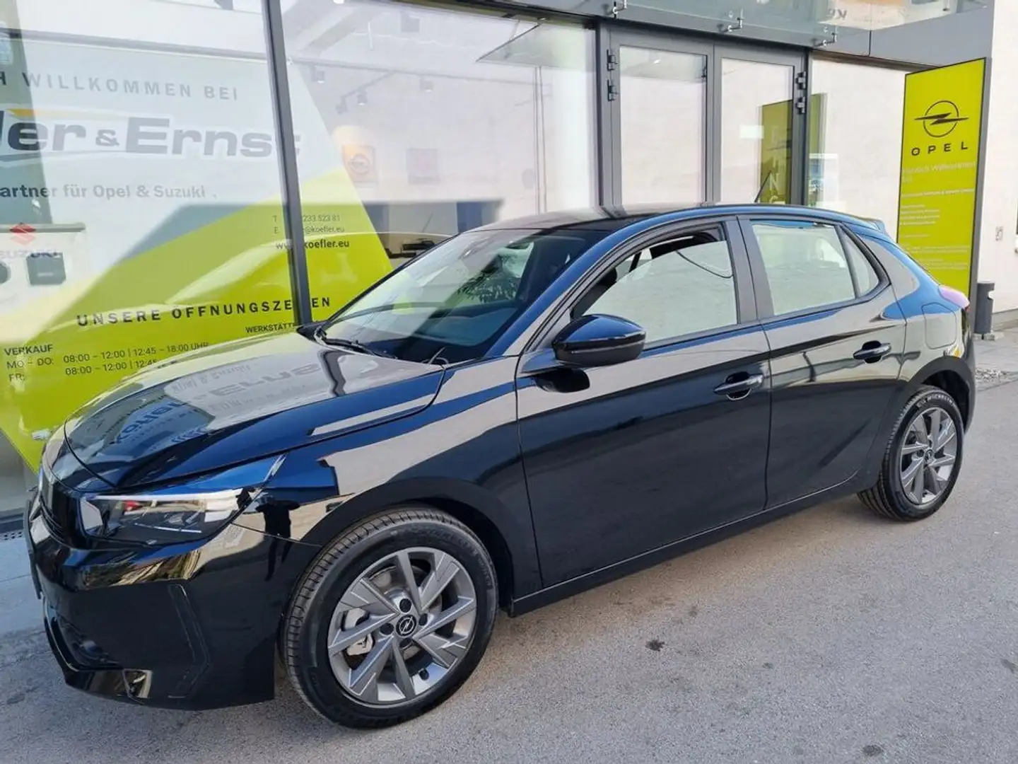 Opel Corsa Edition Schwarz - 1