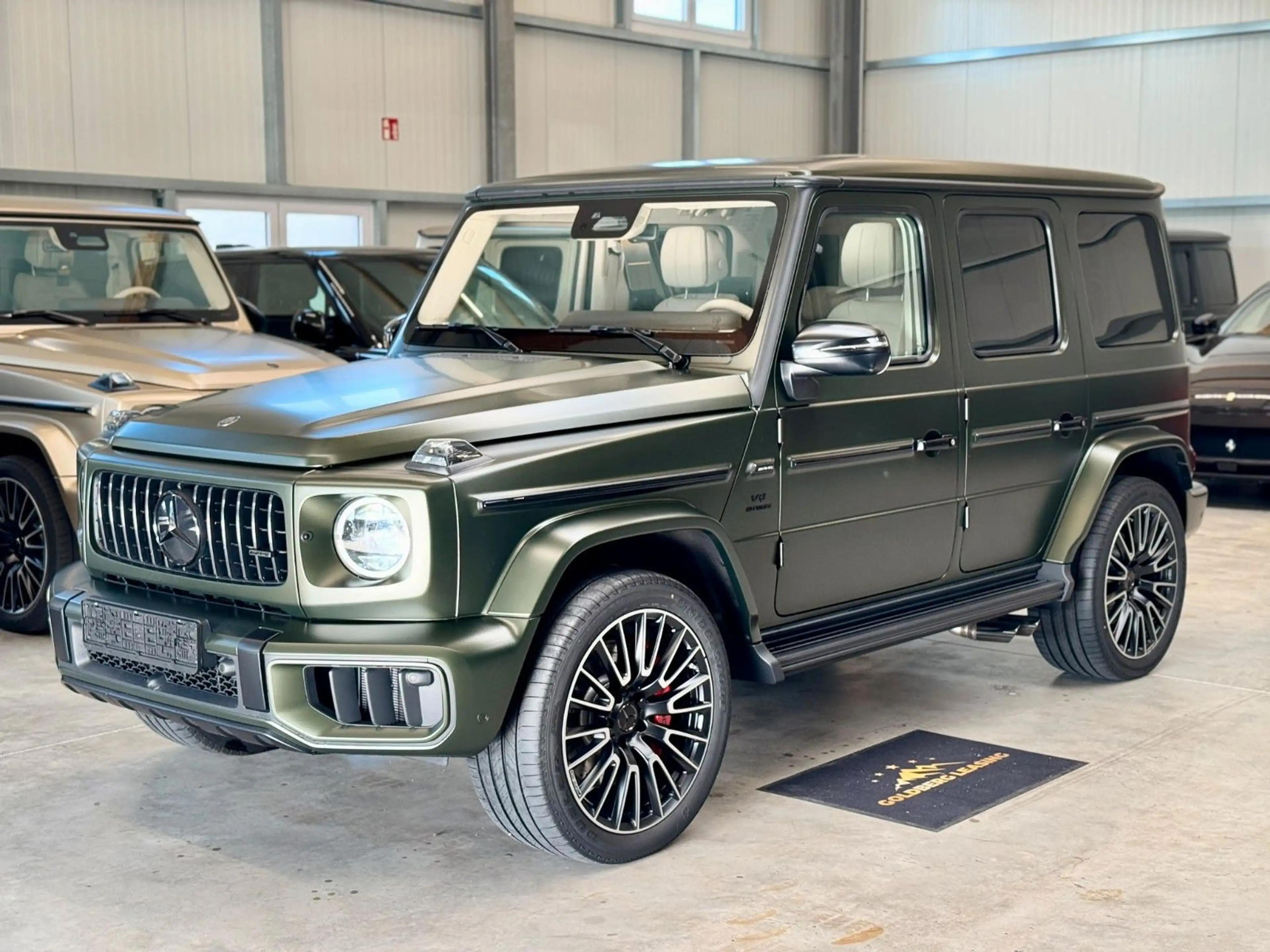 Mercedes-Benz G 63 AMG G63 AMG FULL CARBON  ACTIVE RIDE A22 DVD WEBASTO