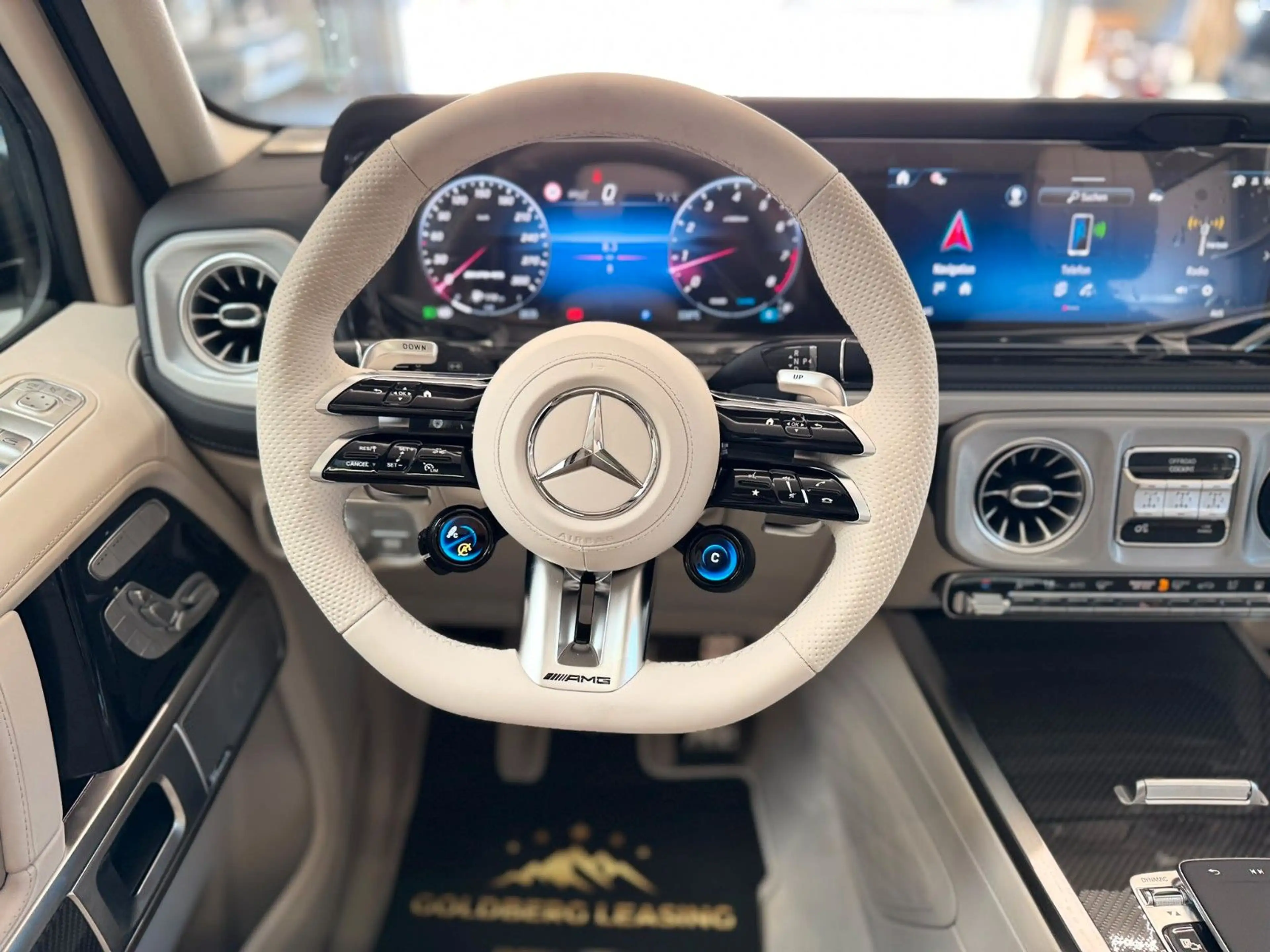 Mercedes-Benz G 63 AMG G63 AMG FULL CARBON ACTIVE RIDE A22 DVD WEBASTO — photo 7