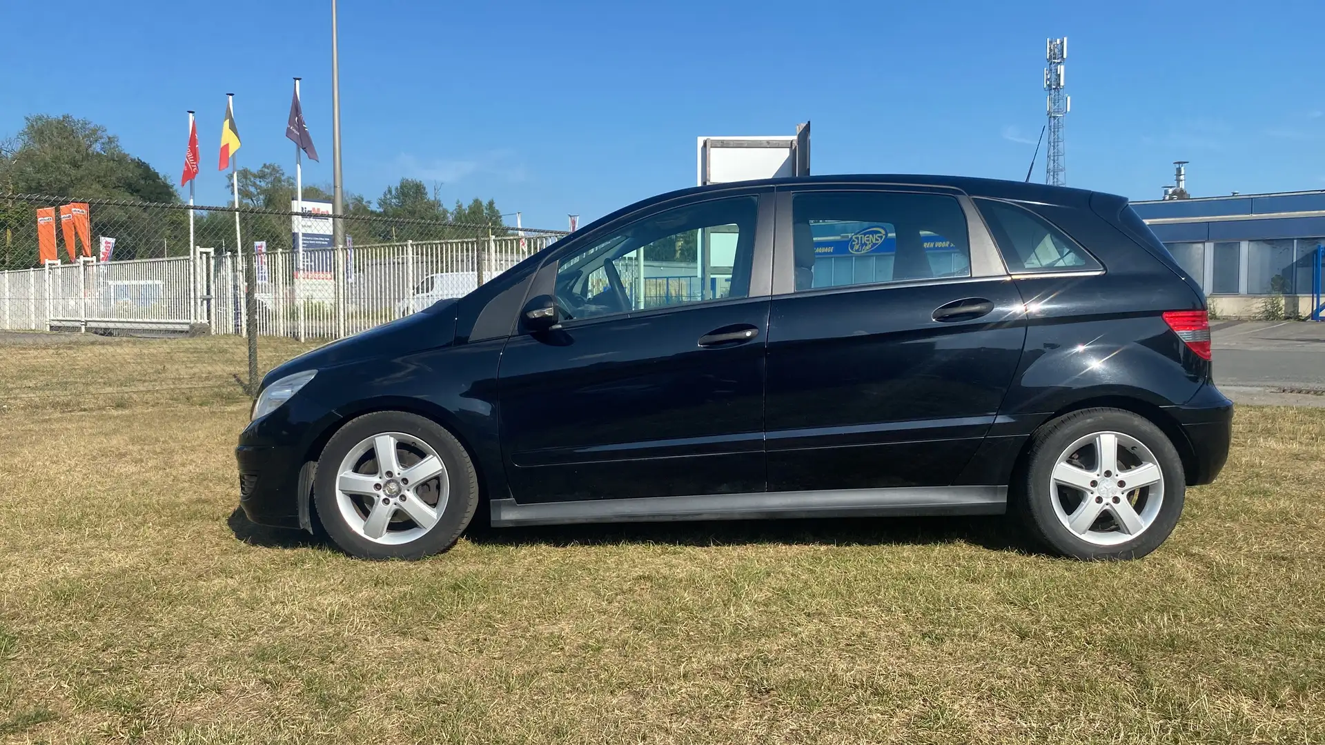 Mercedes-Benz B 180 ✅ B 180 CDI l * Automatique * Noir - 2