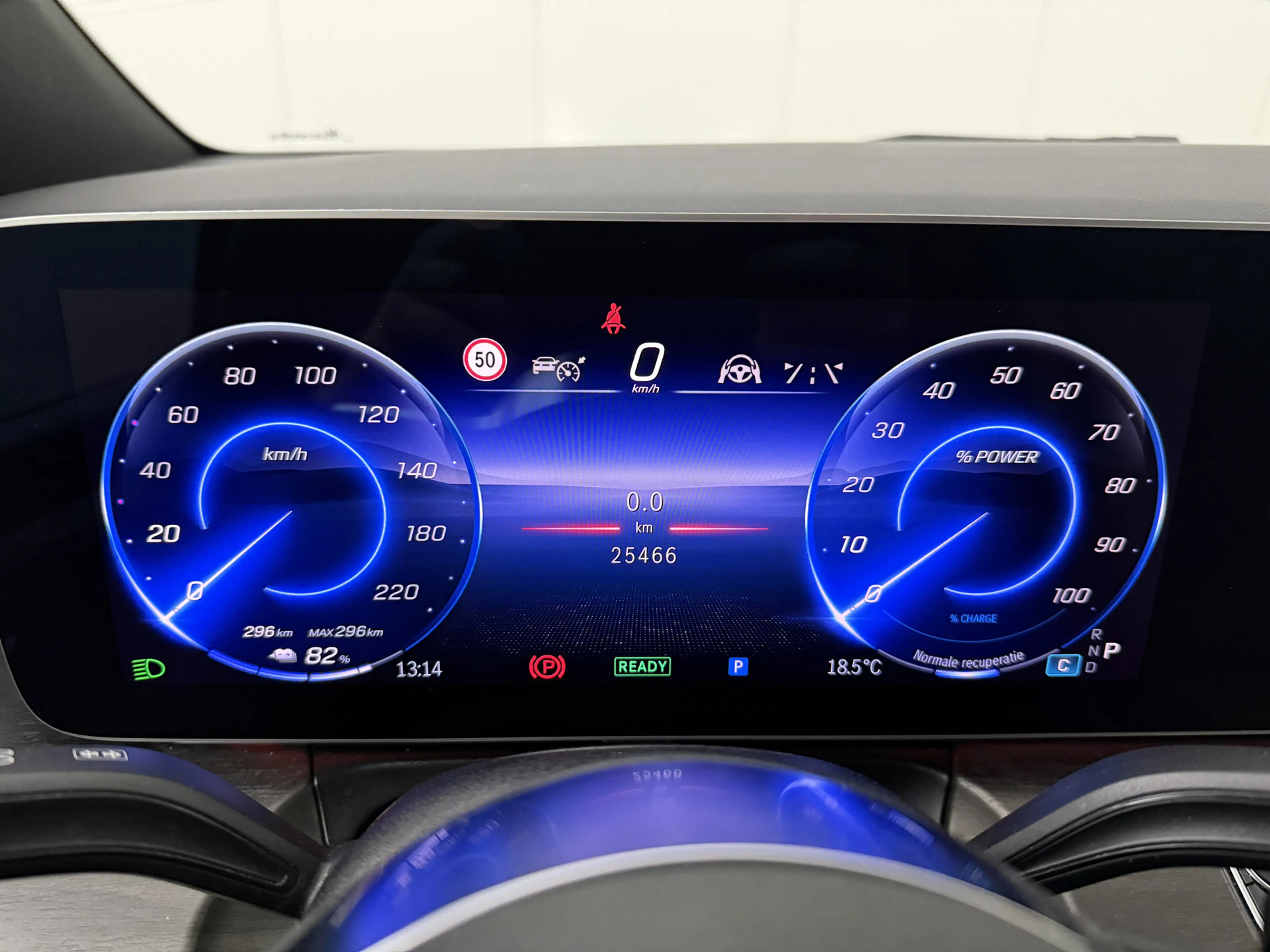 Mercedes-Benz EQV 300 Lang Avantgarde Exclusieve 7-Peroons | Pano | Elek — photo 9