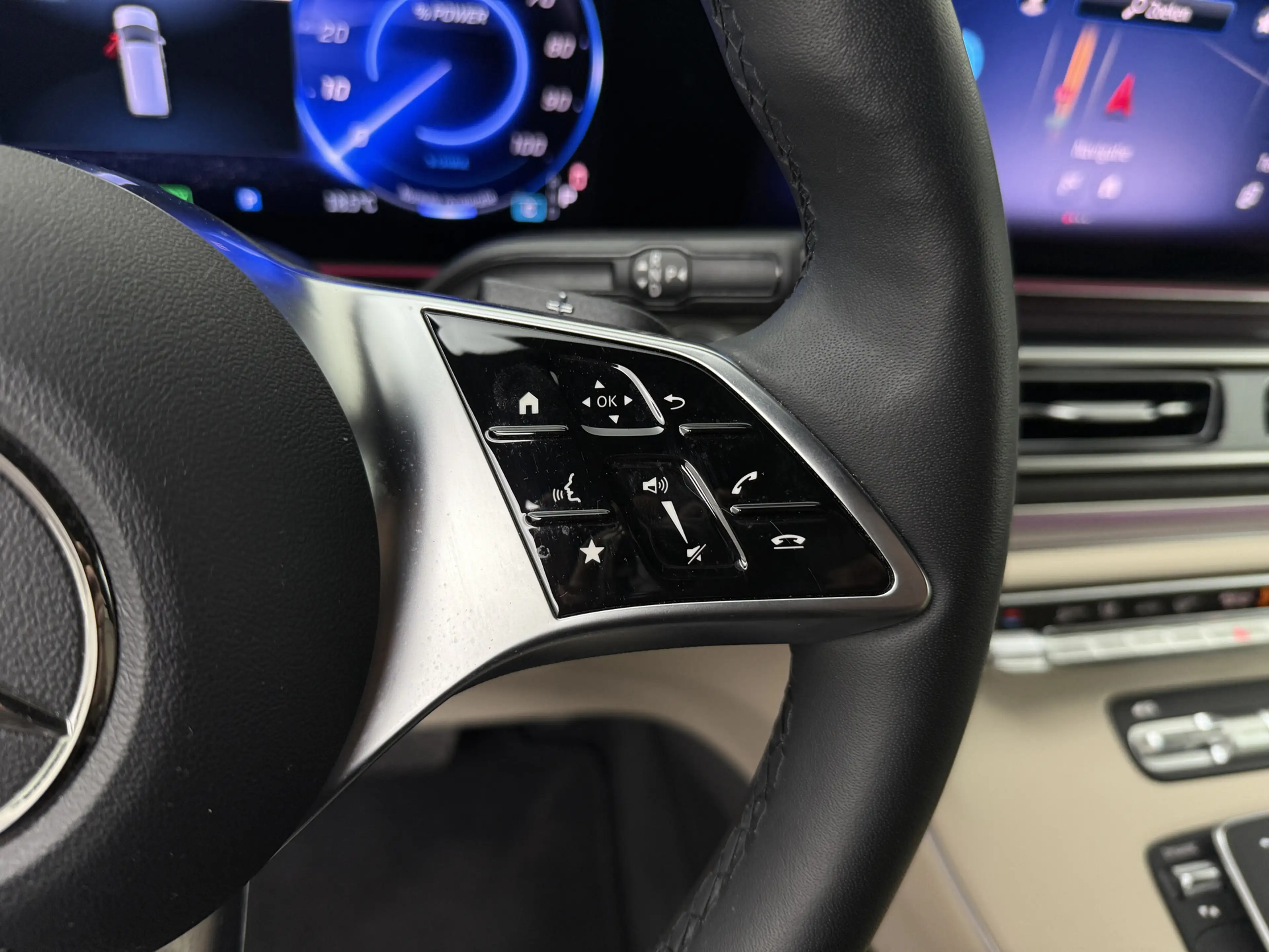 Mercedes-Benz EQV 300 Lang Avantgarde Exclusieve 7-Peroons | Pano | Elek — photo 16
