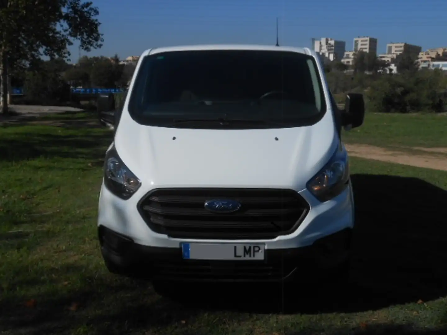 Ford Transit Custom FT 260 L1 Van Ambiente 105 Blanco - 2