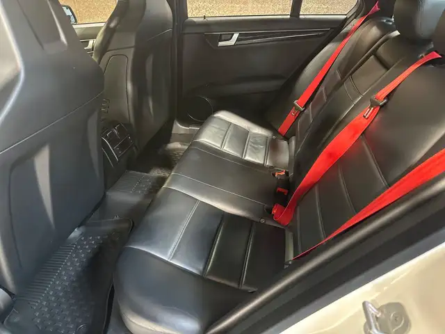Mercedes-Benz C63 AMG | 457 ch | BVA | 127 790 km | Essence | 33 990 € | Caméra | Toit ouvrant | Harman Kardon | Cuir | Bi-Xénon