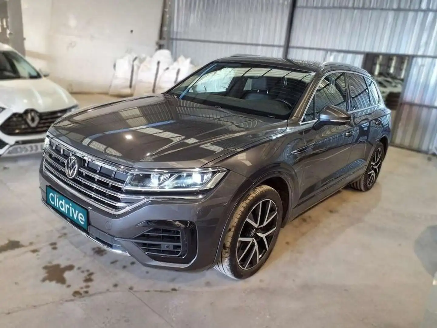 Volkswagen Touareg Prem Eleg 3.0 V6 TDI 210kW Tip 4M Gris - 2