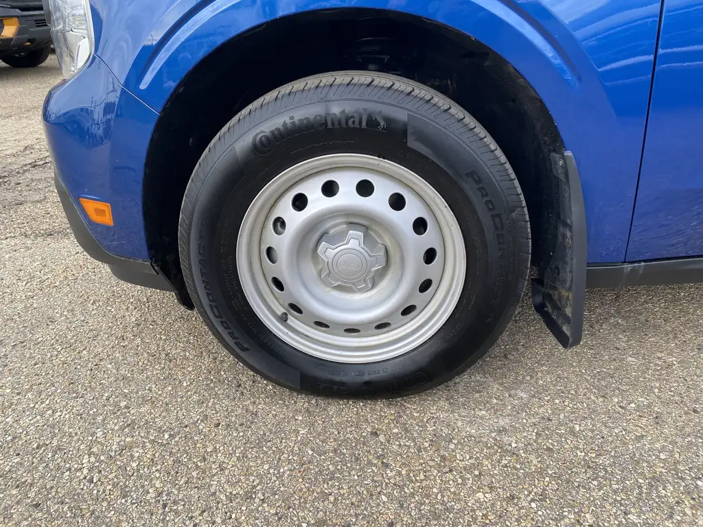 2024 Ford Maverick XL AWD SuperCrew — photo 3