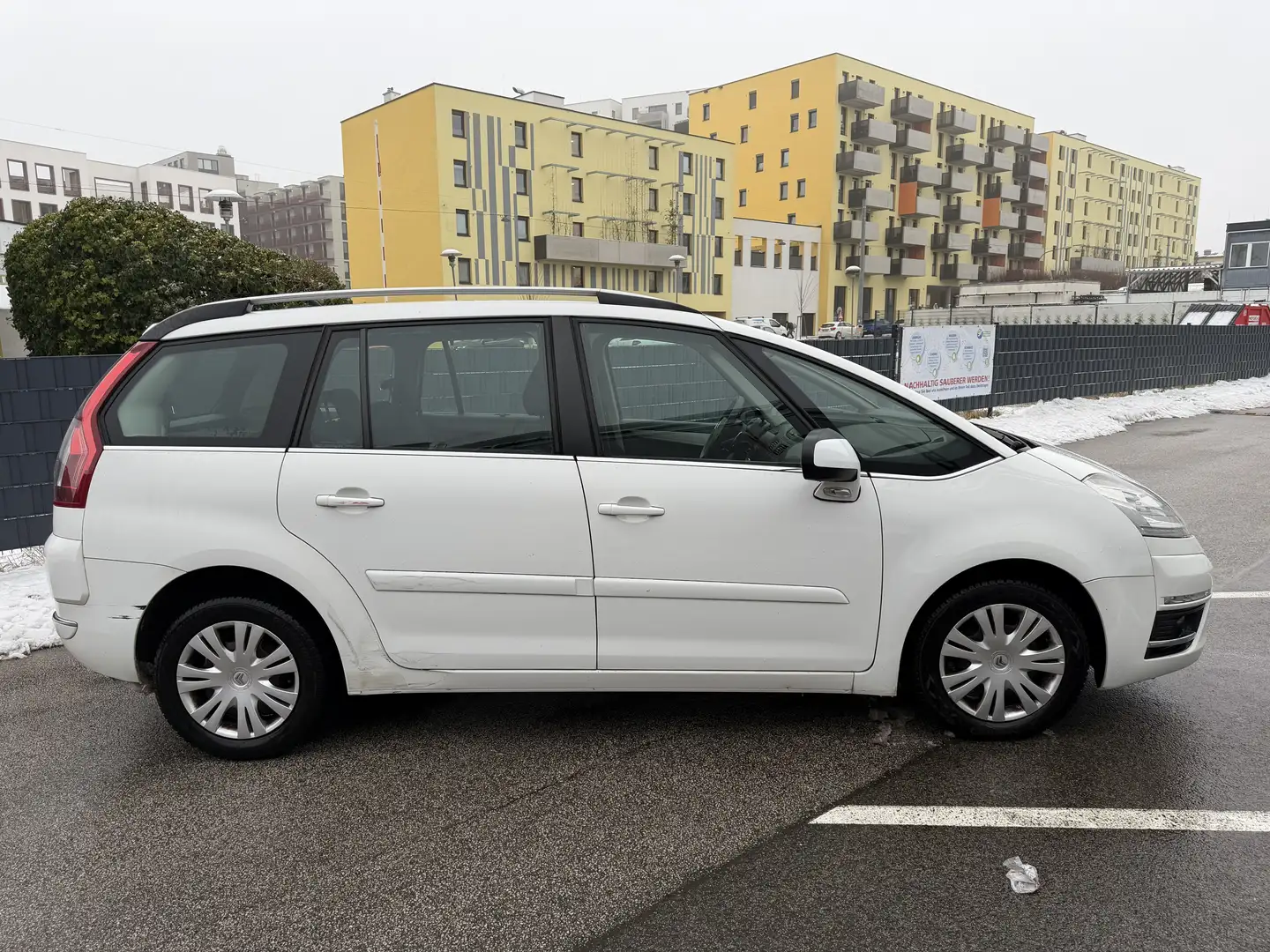 Citroen Grand C4 Picasso 1,6 e-HDi Exclusive EGS6 FAP - 2