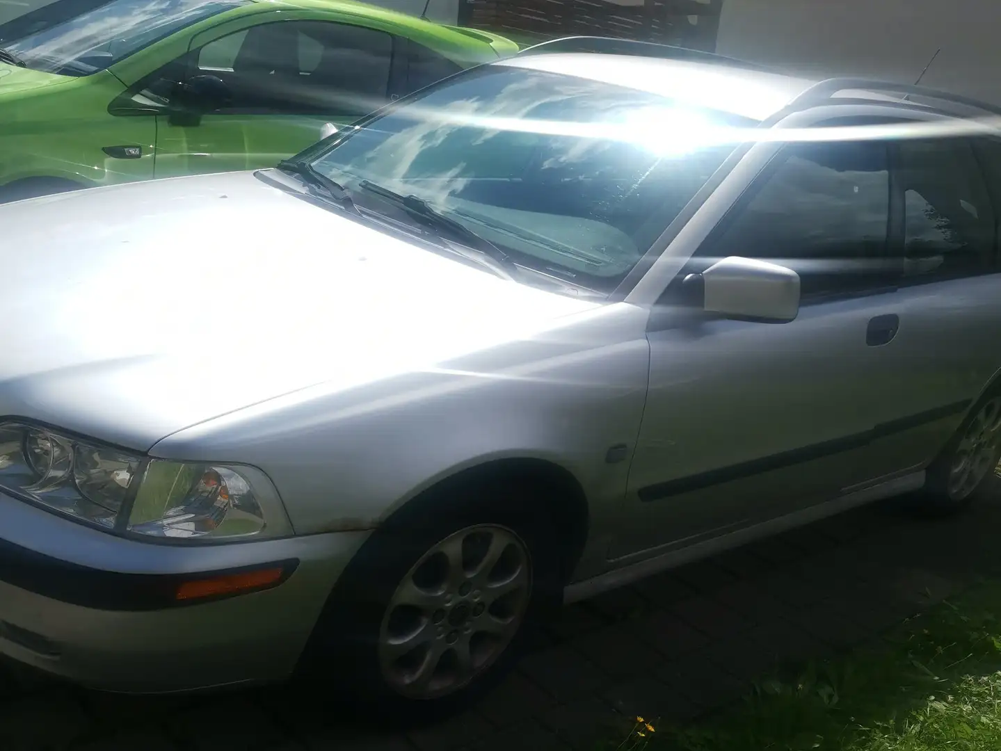 Volvo V40 V40 1.8i Срібний - 1