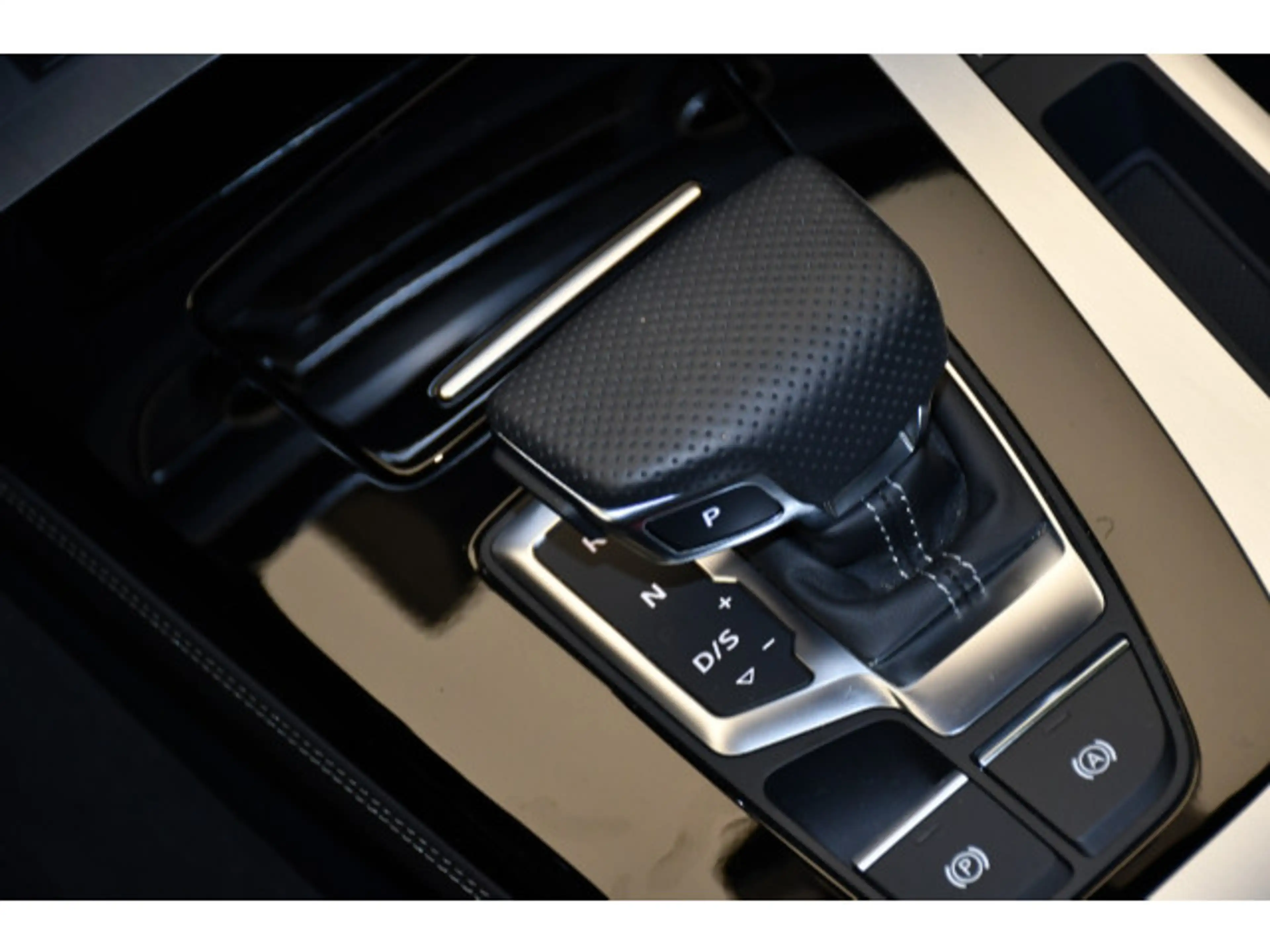 Audi Q5 40 TDI quattro S-tronic Pano/Einpar — photo 7