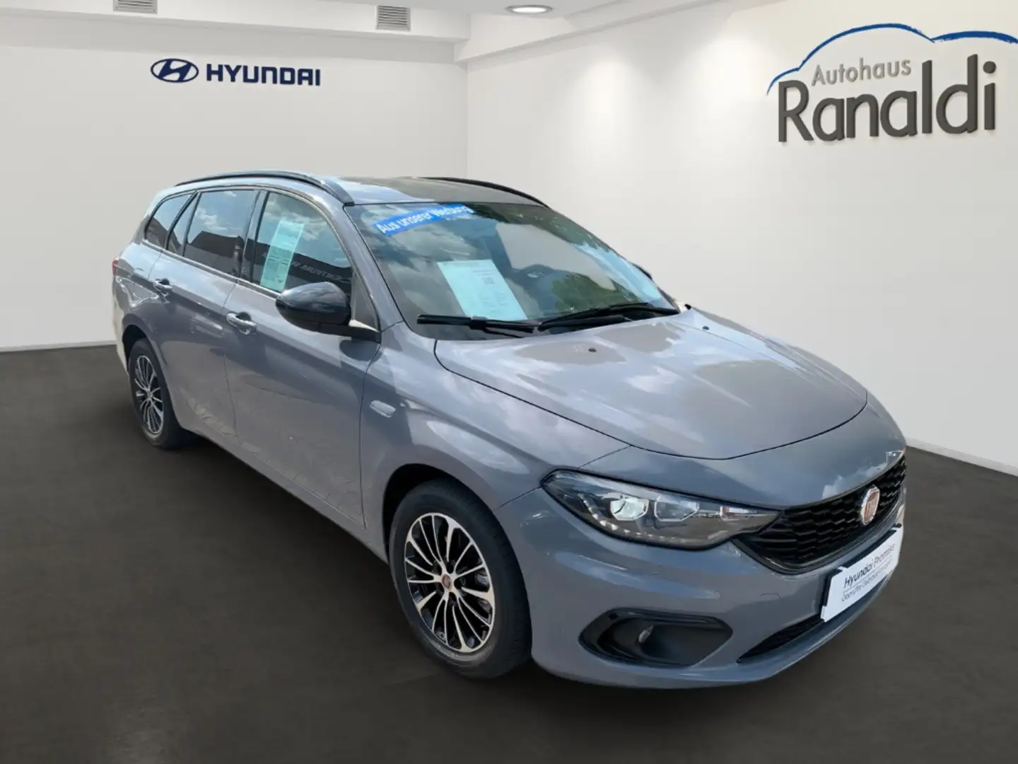Fiat Tipo S-Design 1.4 T-Jet++RIESIGER FAMILIENKOMBI+ Szary - 2