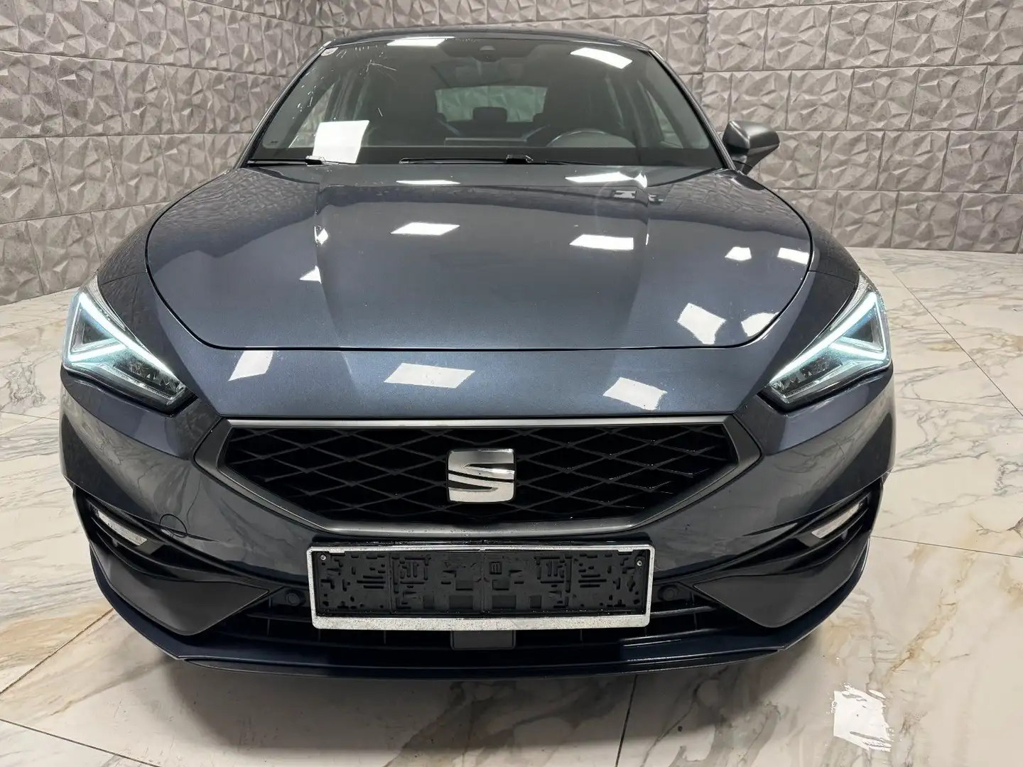 SEAT Leon 1,5 TSI FR * Paket M* Voll Fahrbereit * Grau - 1