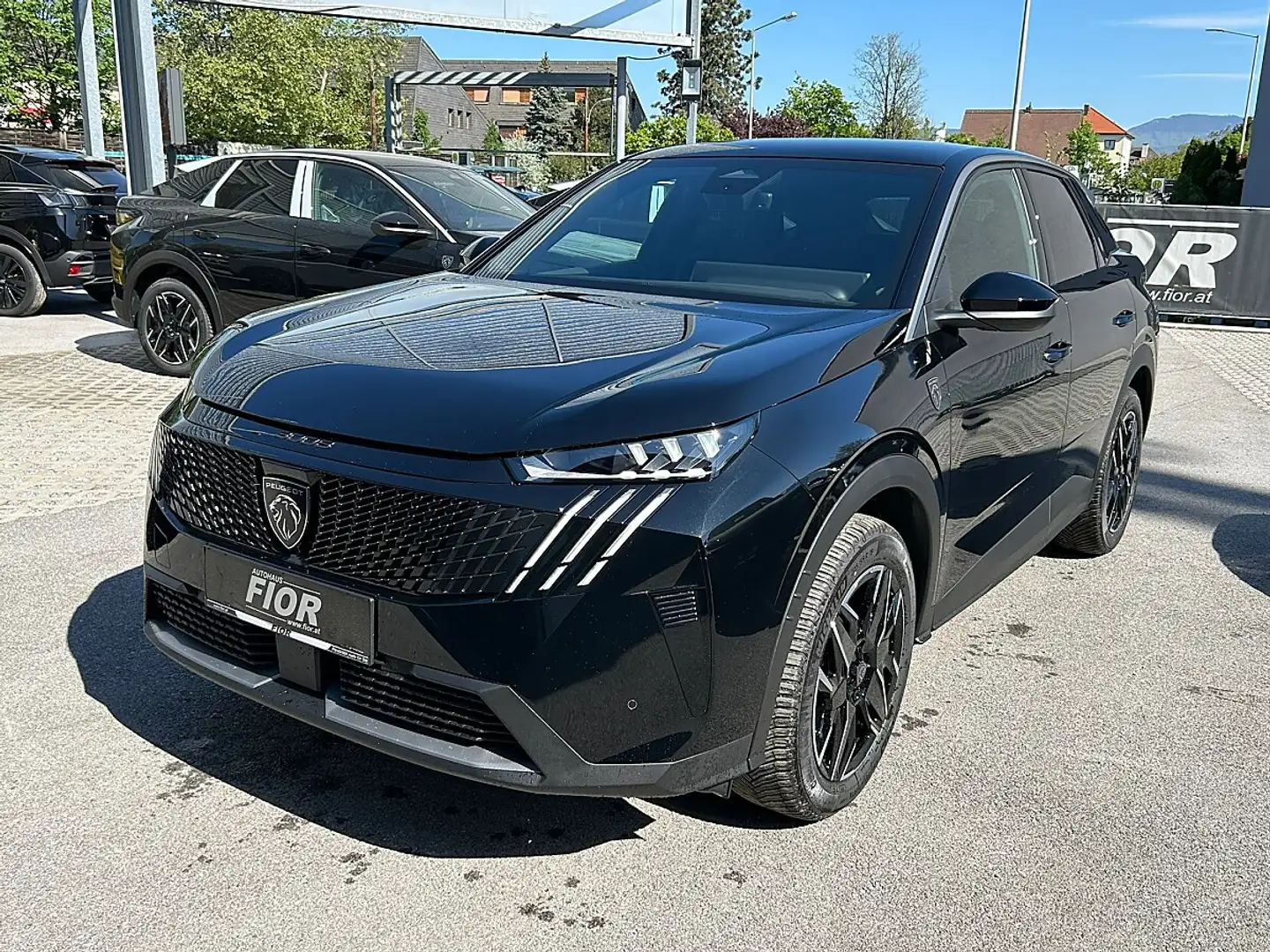 Peugeot 3008 Hybrid 145 e-DCS6 "GT" Schwarz - 1