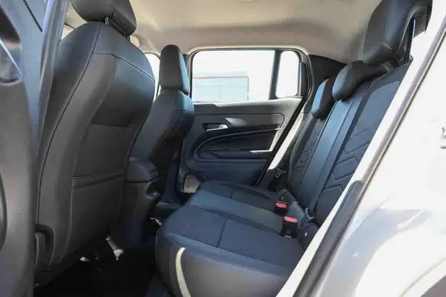 Jeep Avenger view 11