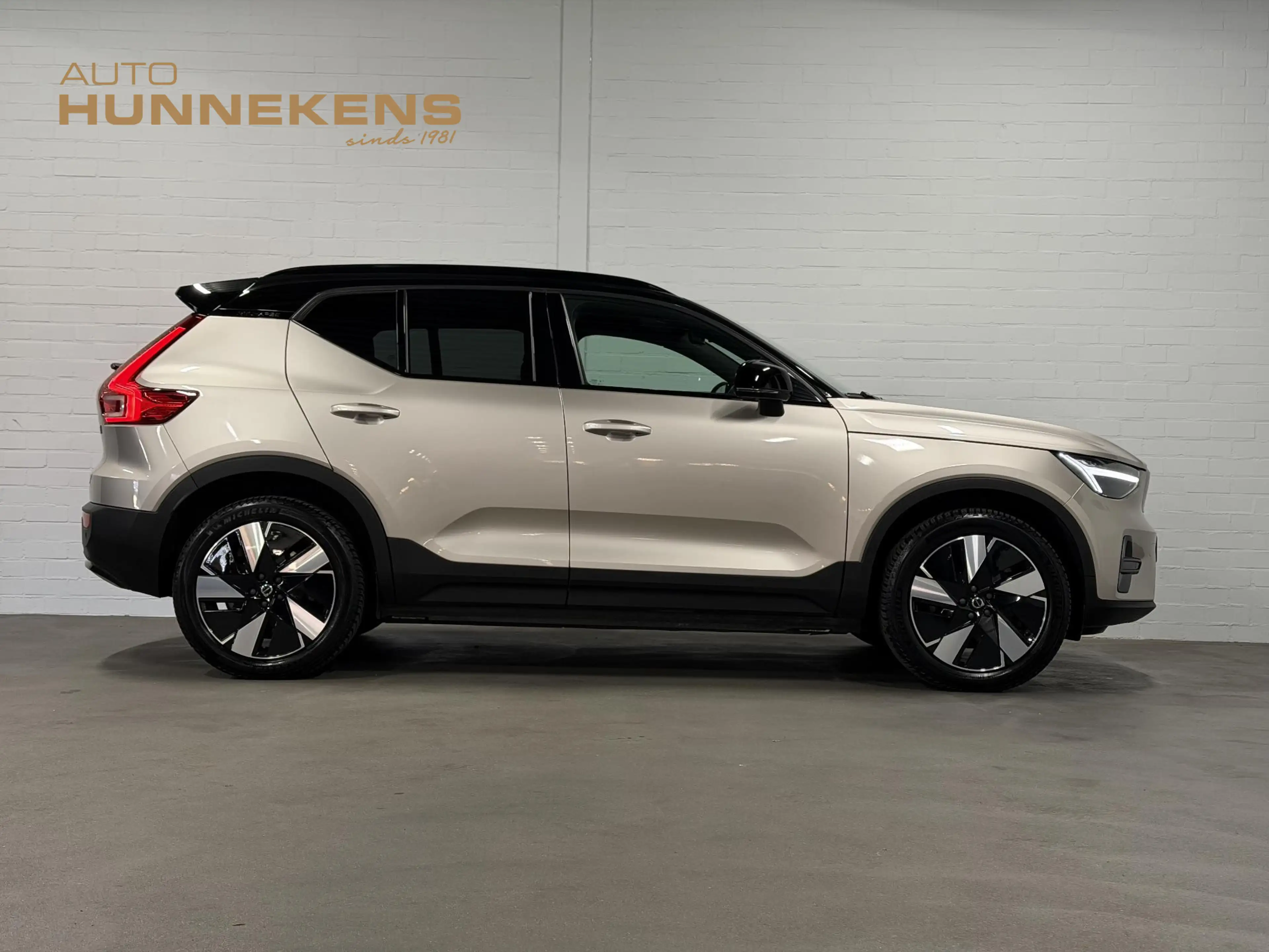 Volvo EX40 Single Motor Extended Range Plus 82 kWh Warmtepomp — photo 9