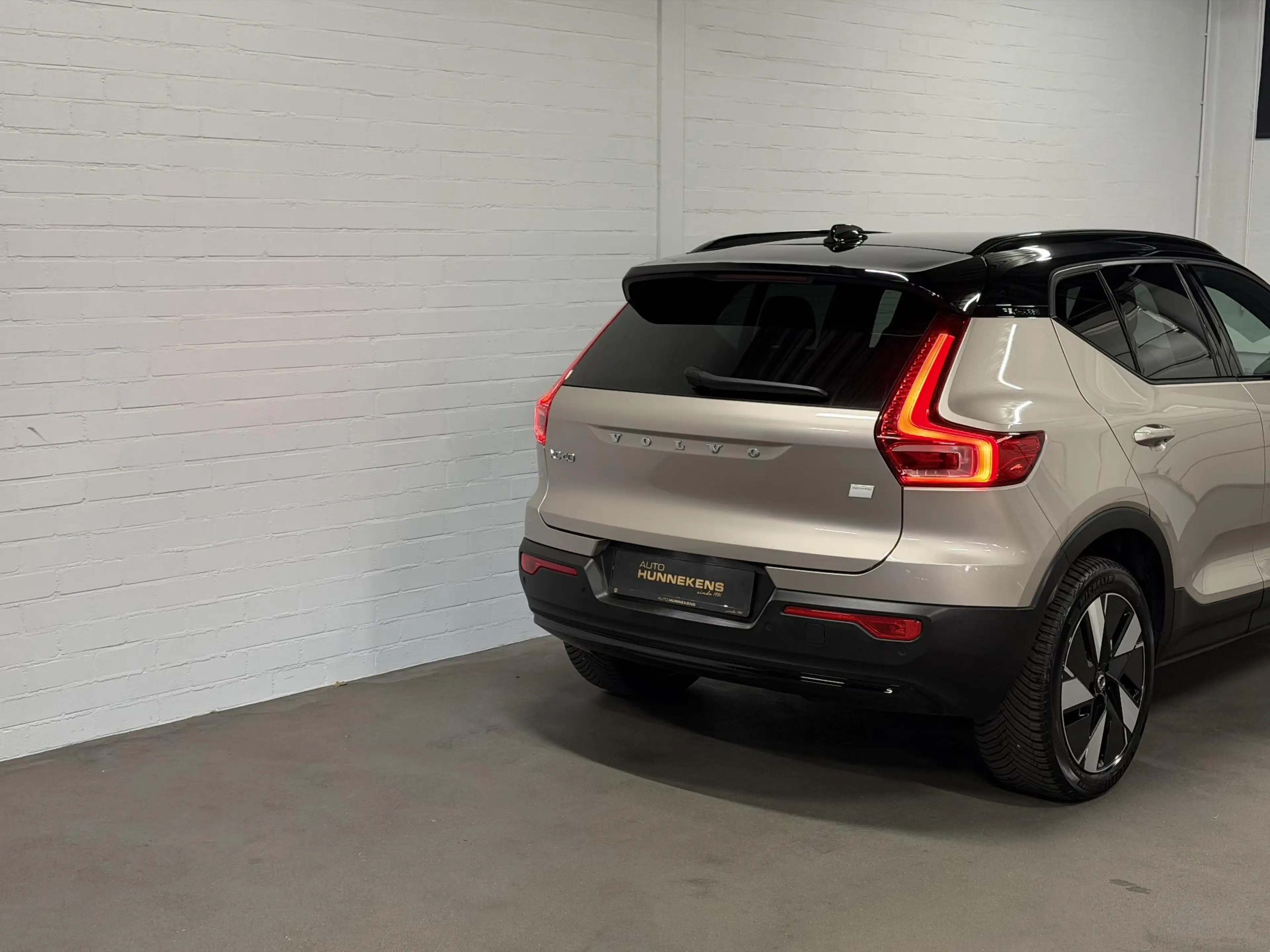 Volvo EX40 Single Motor Extended Range Plus 82 kWh Warmtepomp — photo 10