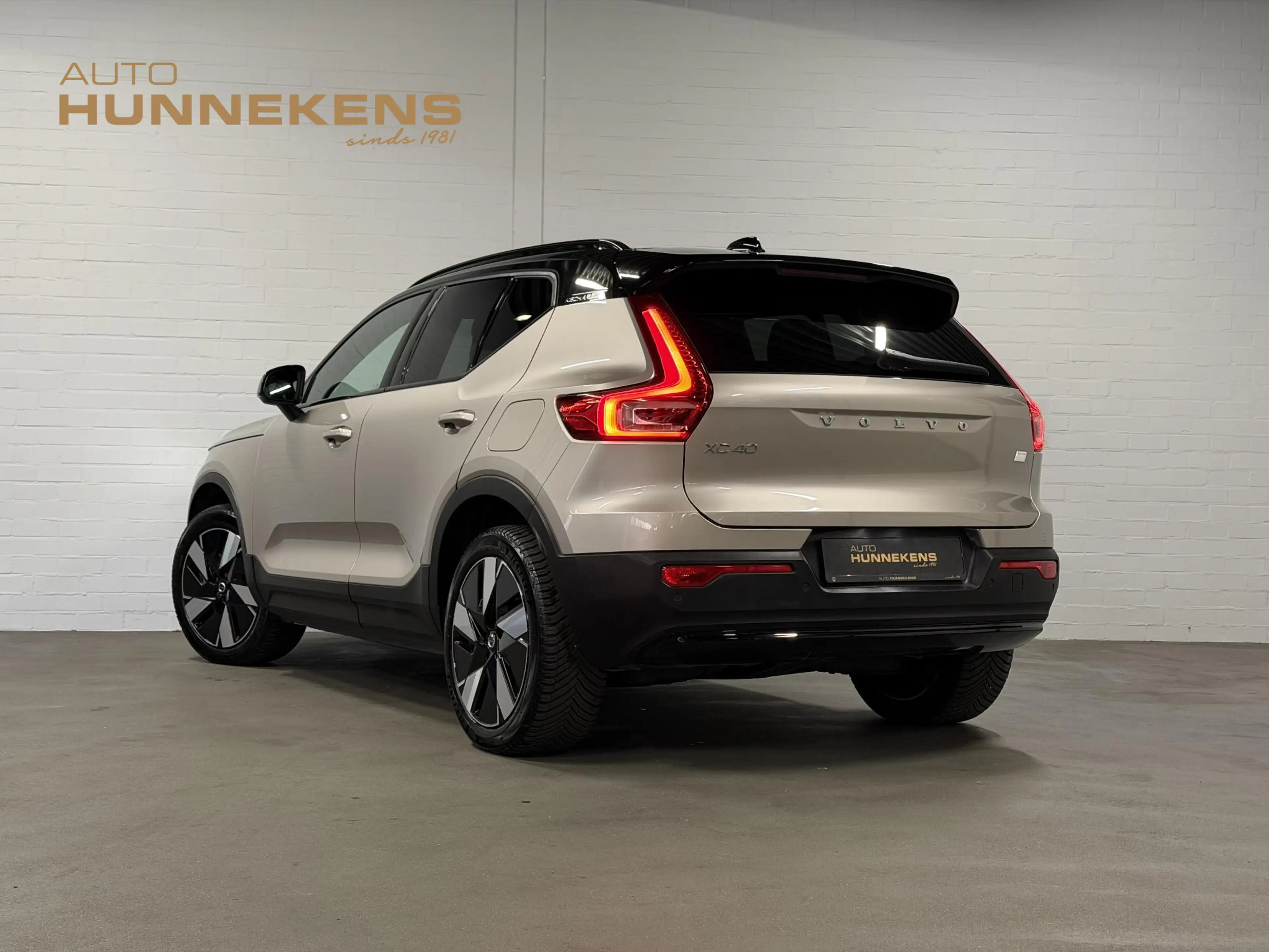 Volvo EX40 Single Motor Extended Range Plus 82 kWh Warmtepomp — photo 6