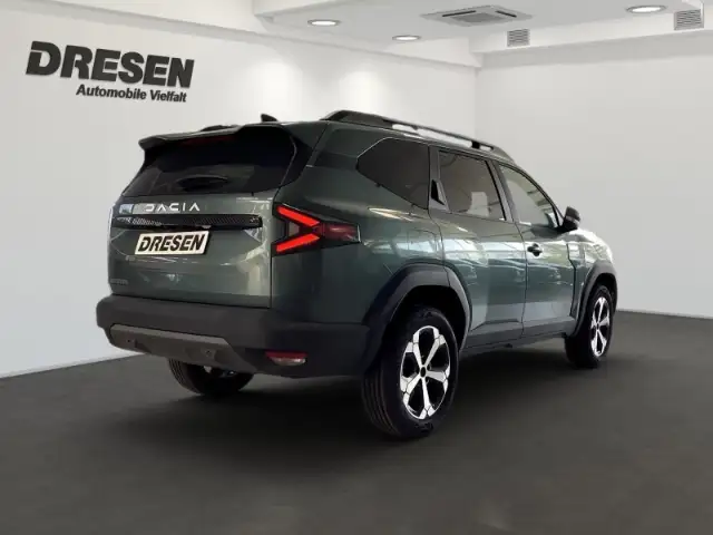 Dacia Bigster view 3