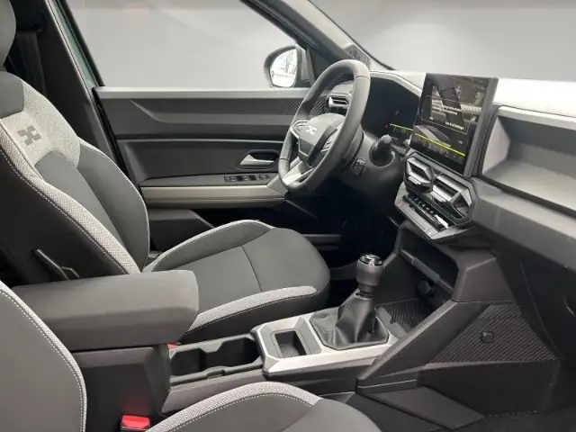 Dacia Bigster view 12