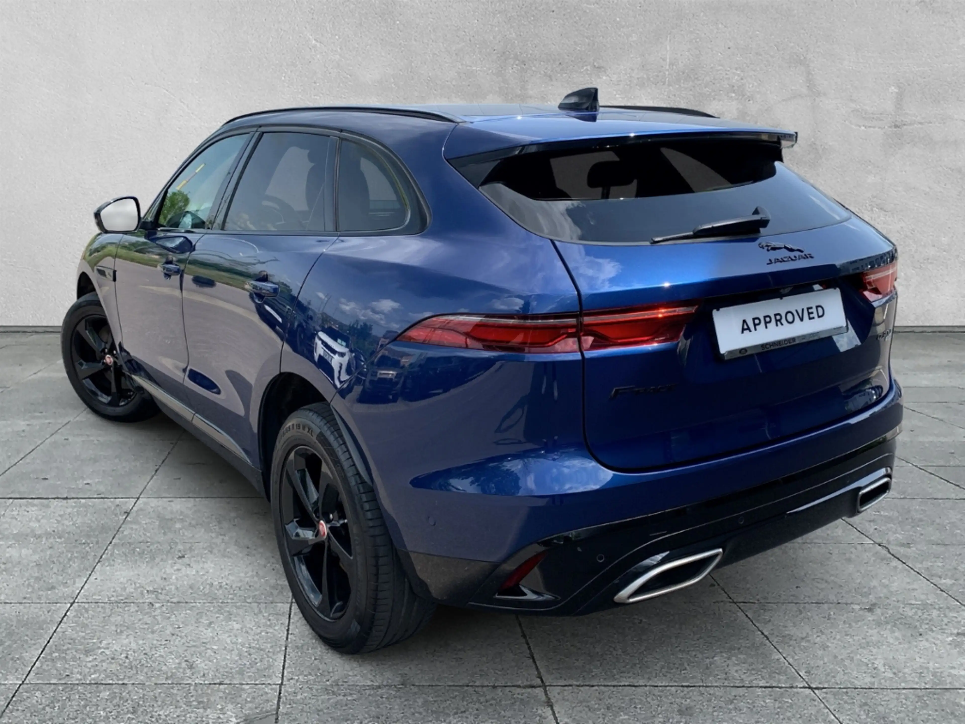 Jaguar F-Pace D300 AWD SE PIXEL-LED+HUD+SHZG — photo 12