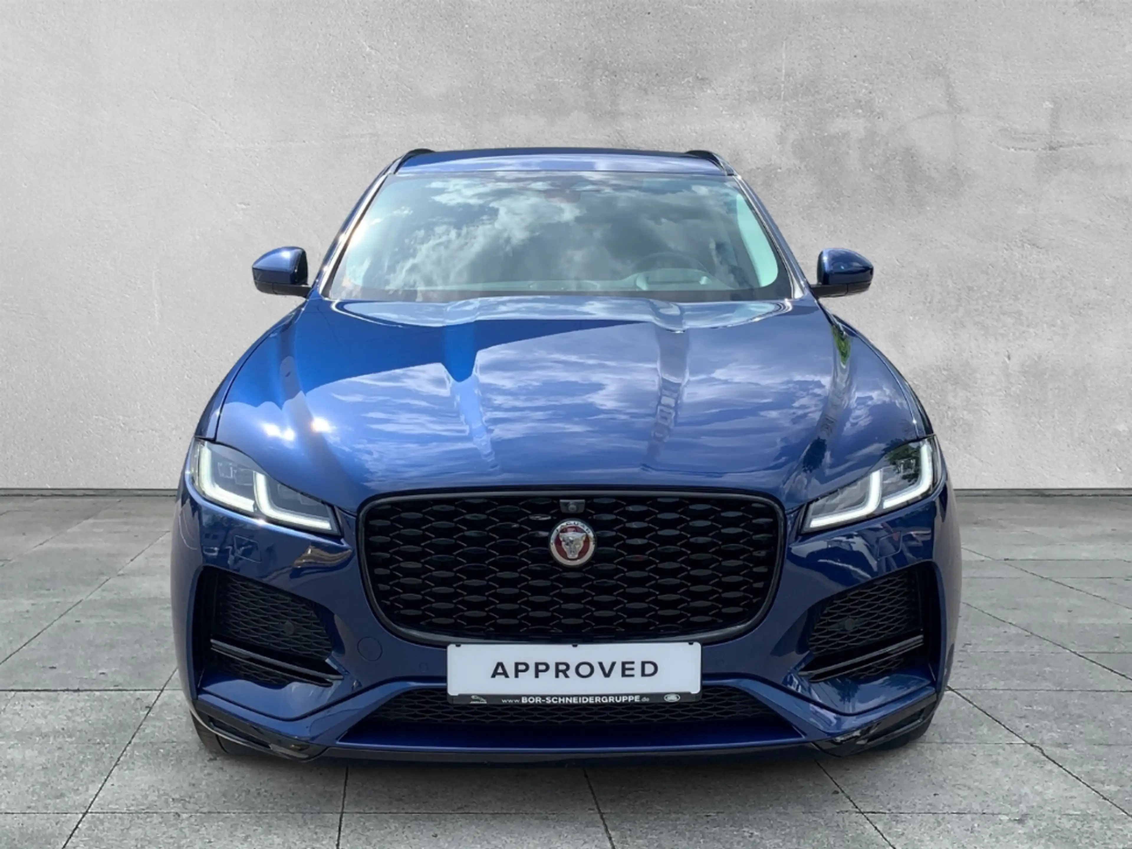 Jaguar F-Pace D300 AWD SE PIXEL-LED+HUD+SHZG — photo 8