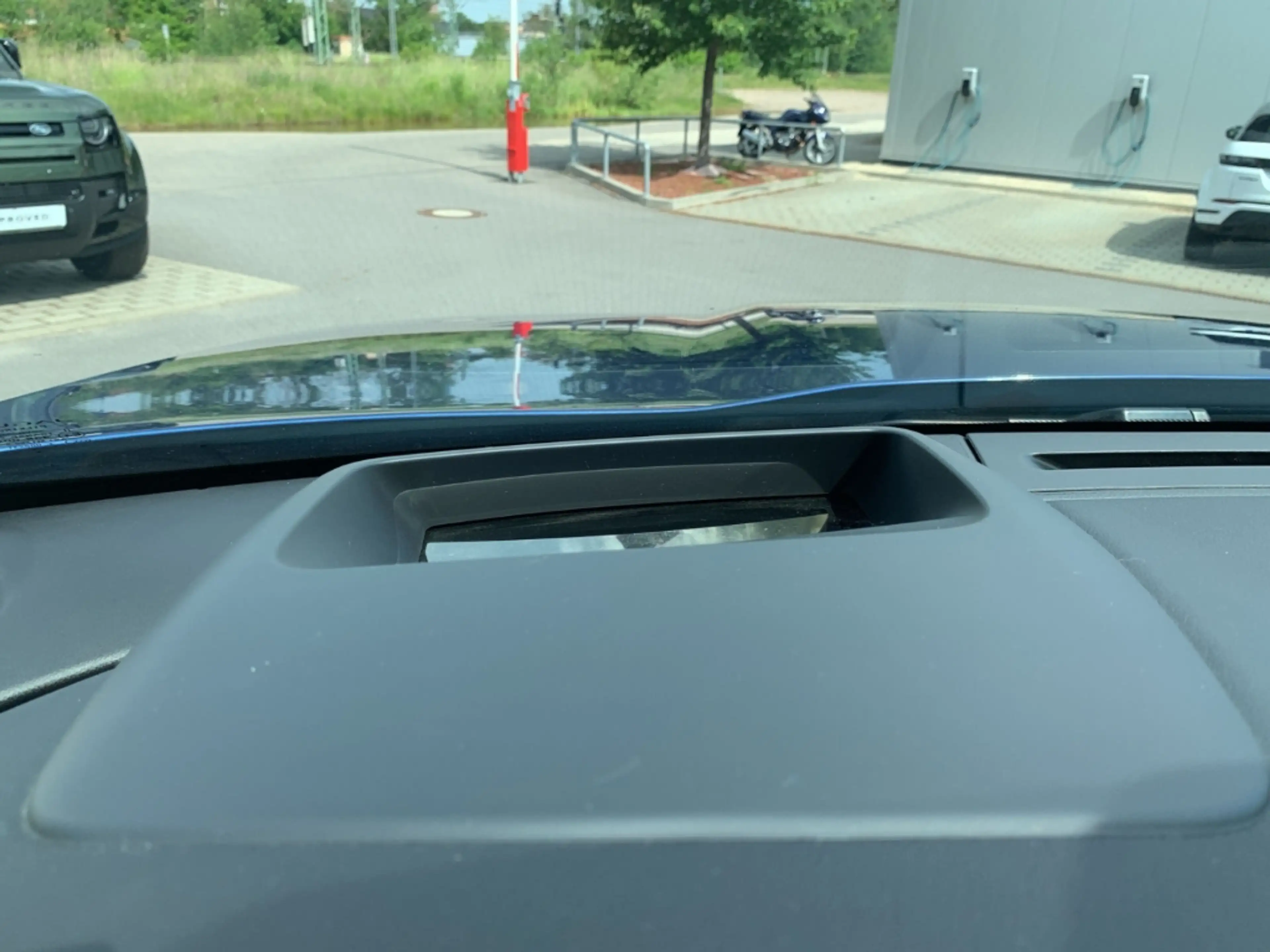 Jaguar F-Pace D300 AWD SE PIXEL-LED+HUD+SHZG — photo 14