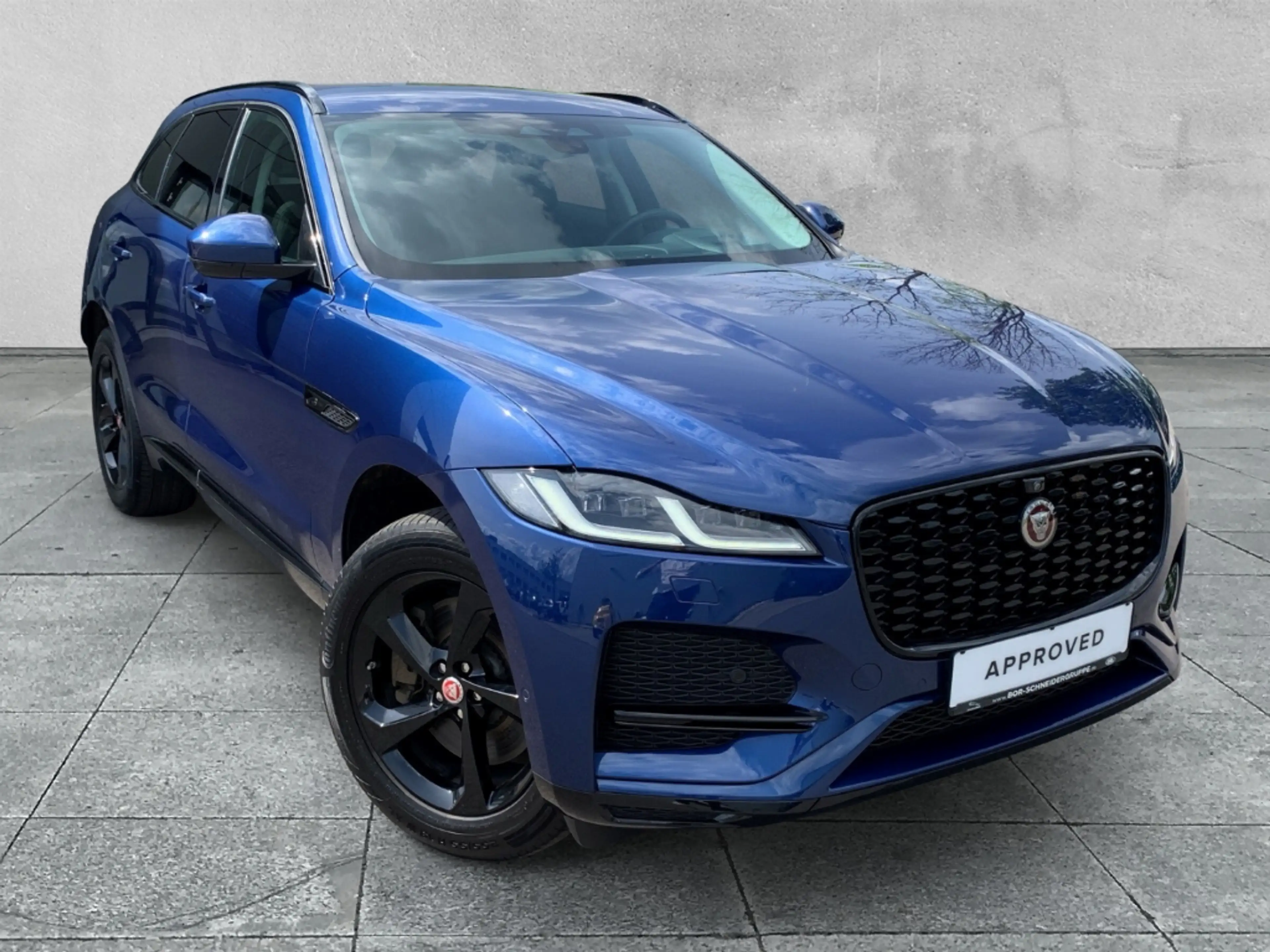 Jaguar F-Pace D300 AWD SE PIXEL-LED+HUD+SHZG — photo 10