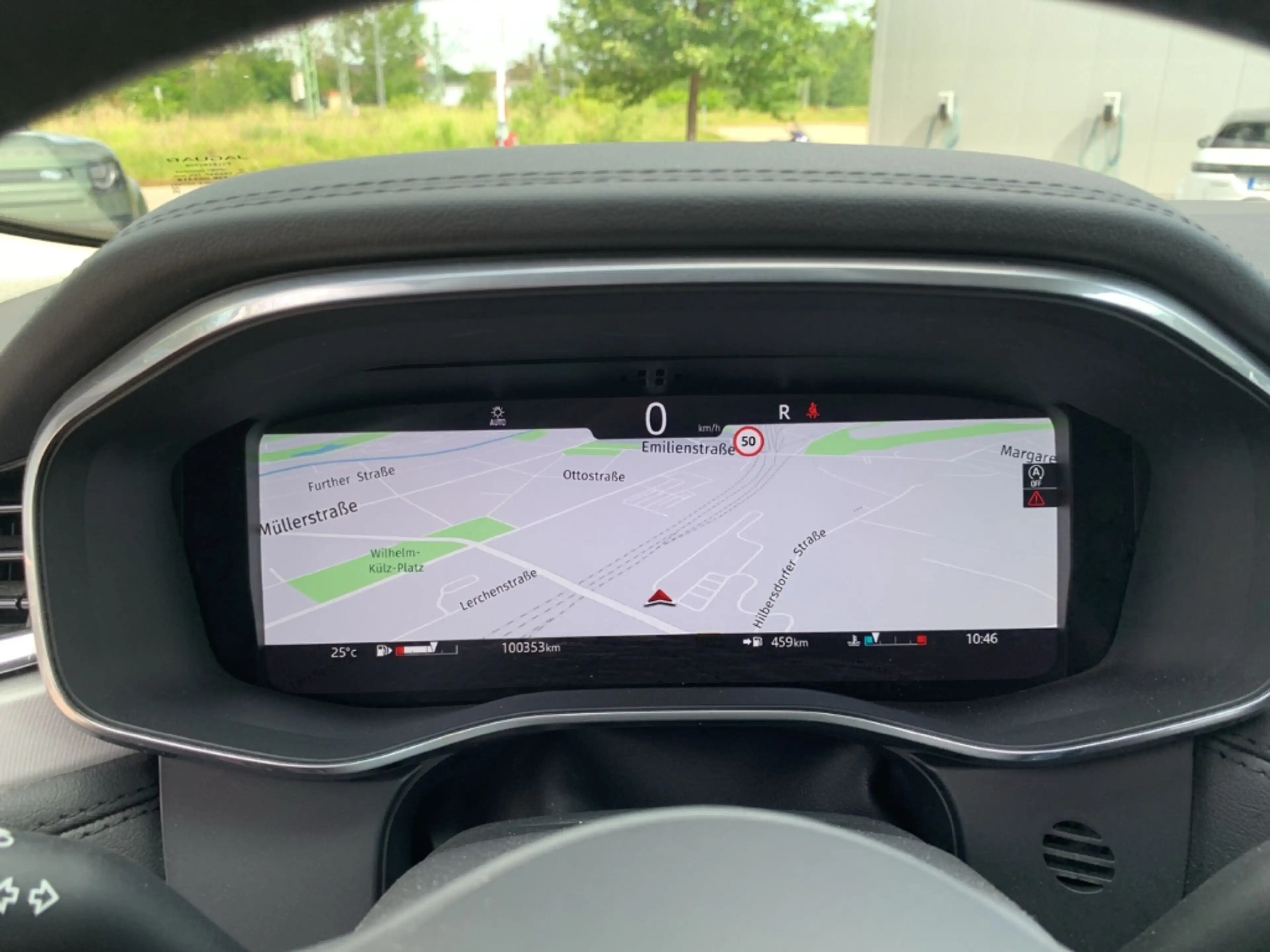 Jaguar F-Pace D300 AWD SE PIXEL-LED+HUD+SHZG — photo 15