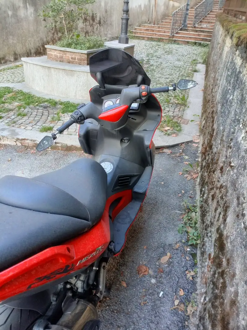 Gilera Nexus 500 Rouge - 1