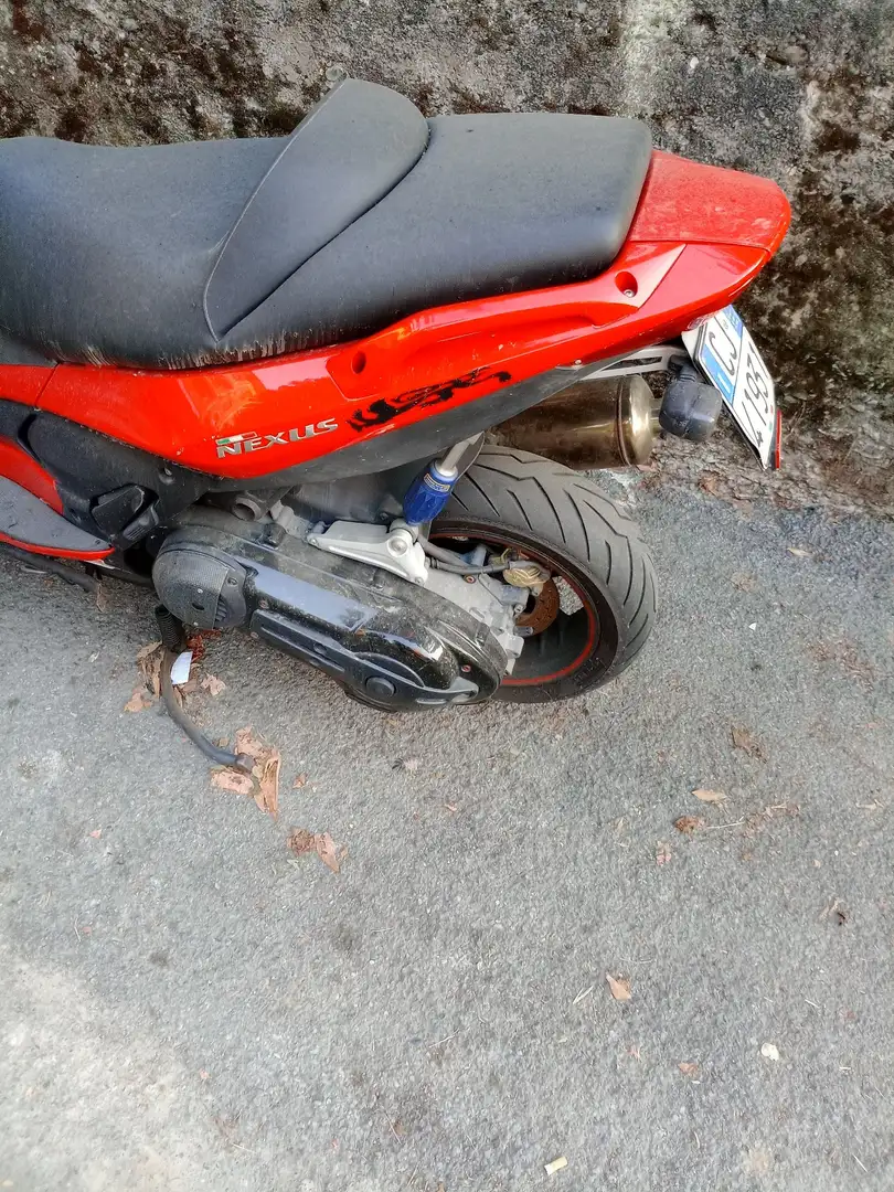 Gilera Nexus 500 Rot - 2