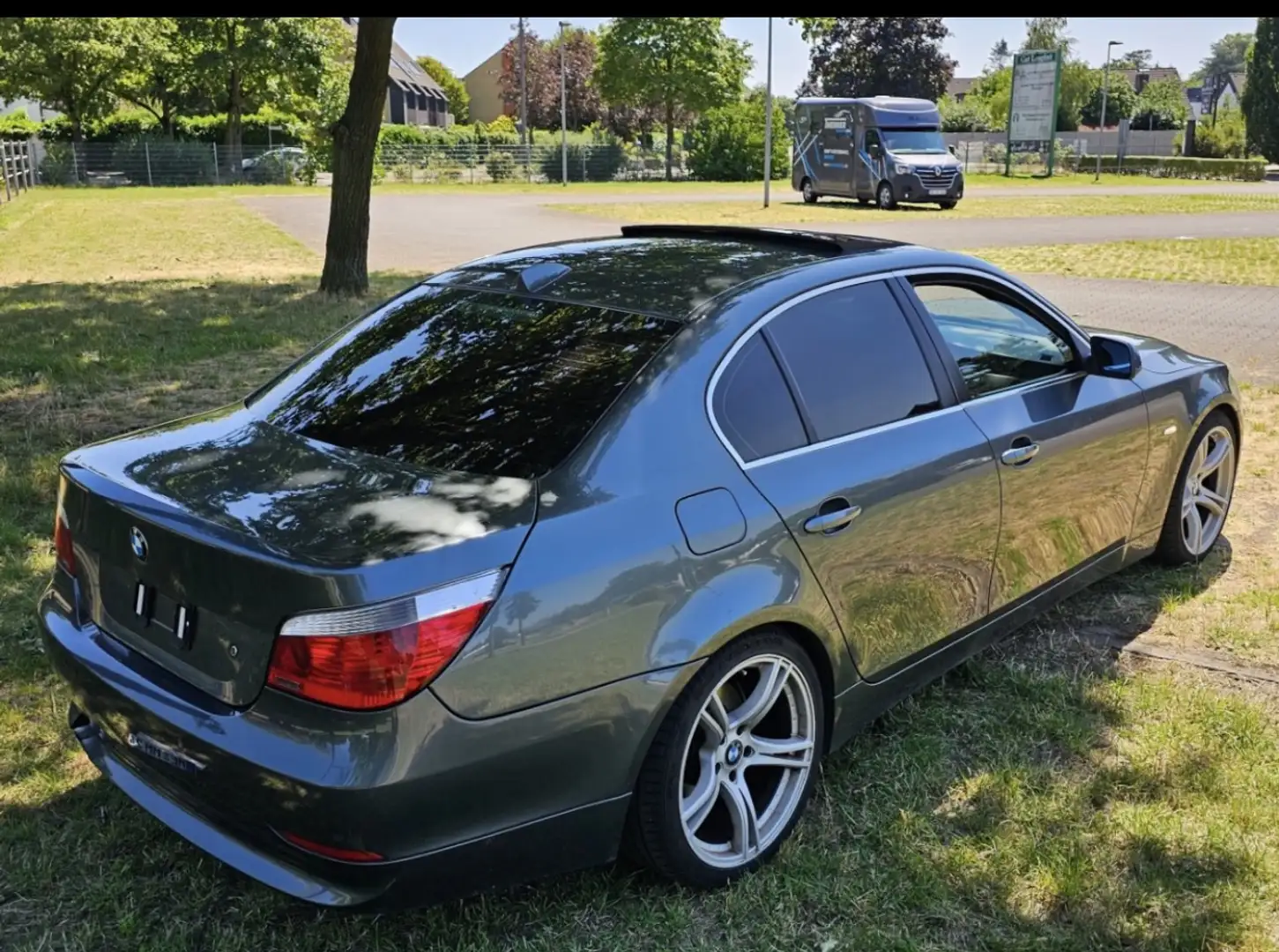 BMW 520 520i Gris - 1