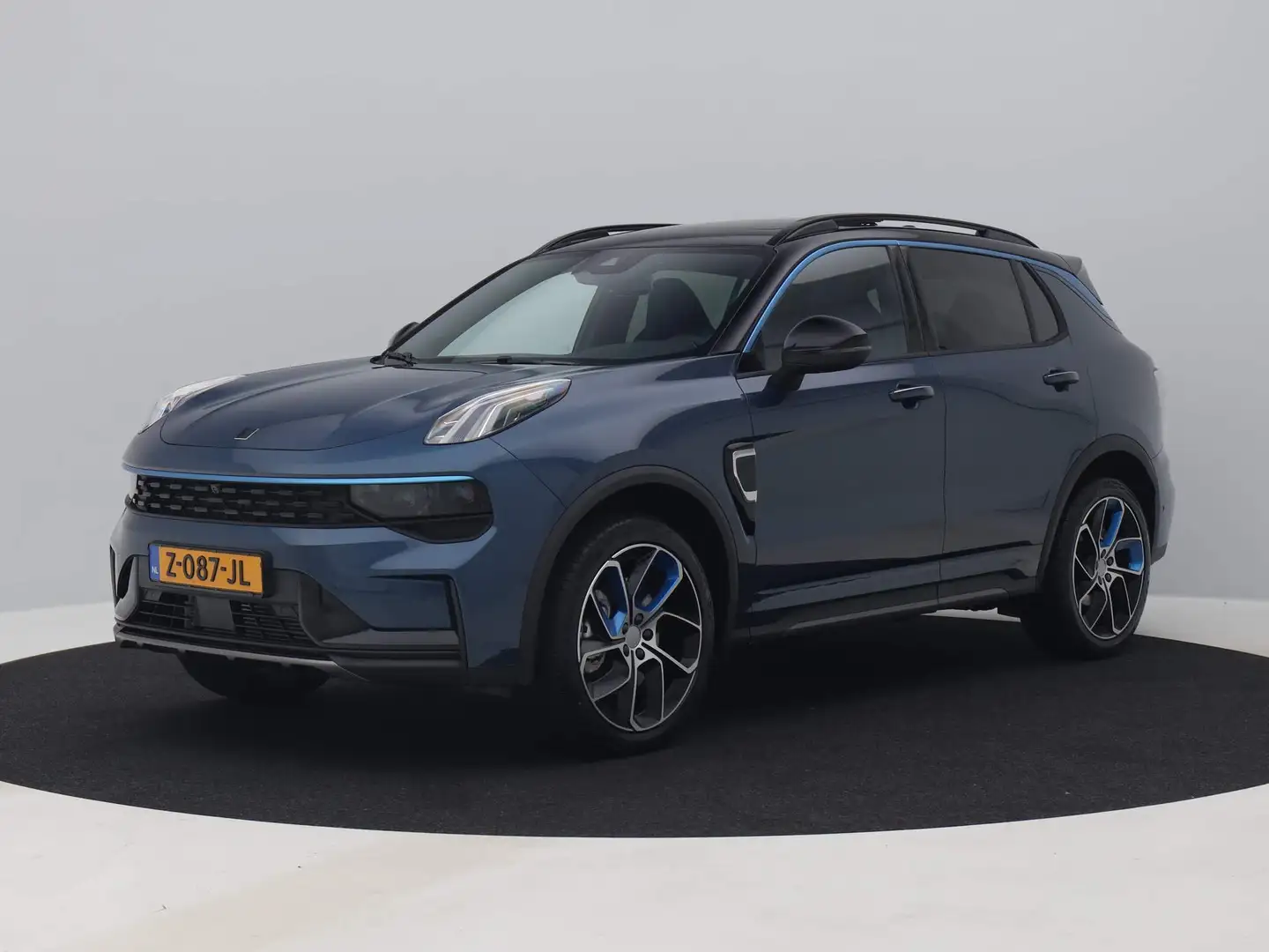 Lynk & Co 01 NIEUW | 1.5 Plug-in Hybrid | 360° | ZWARTE HEMEL | plava - 1