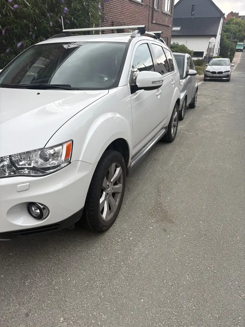 Mitsubishi Outlander Outlander 2.2 DI-D 4WD Instyle Blanc - 1