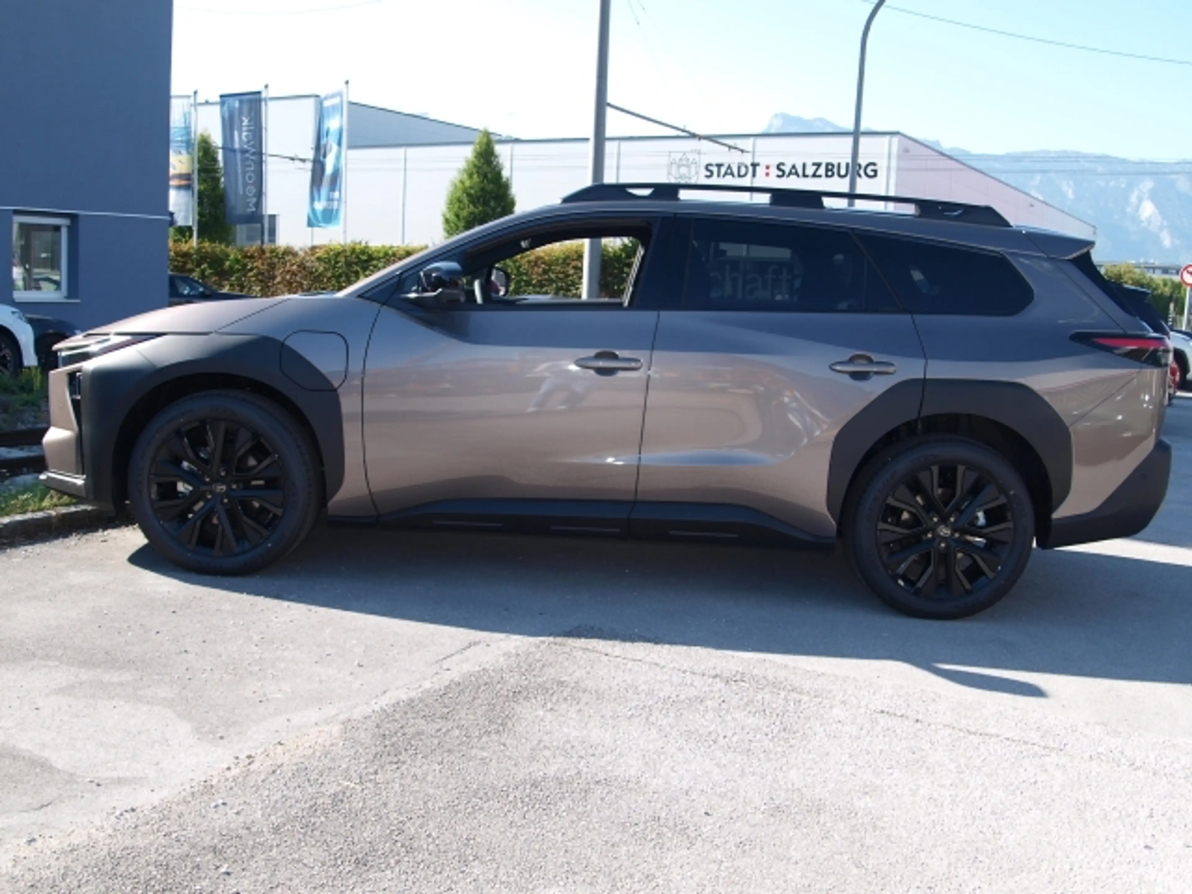 Toyota bZ4X bZ4X Touring Elektro 74,7kWh AWD Lounge — photo 5