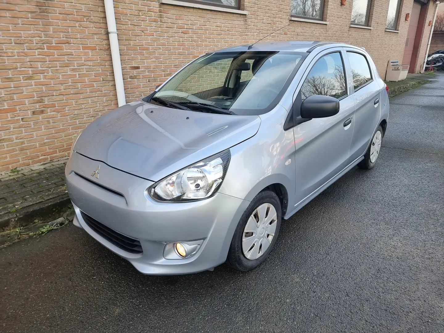 Mitsubishi Space Star 1.0i ClearTec Intro Edition Gris - 1