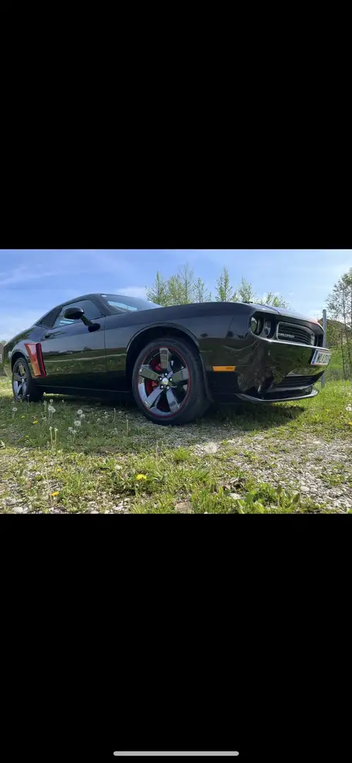 Dodge Challenger Schwarz - 2