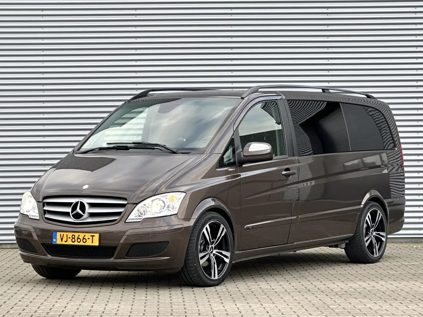 Mercedes-Benz Viano 3.0 CDI Trend DC Lang 6 cilinder Topstaat Braun - 1