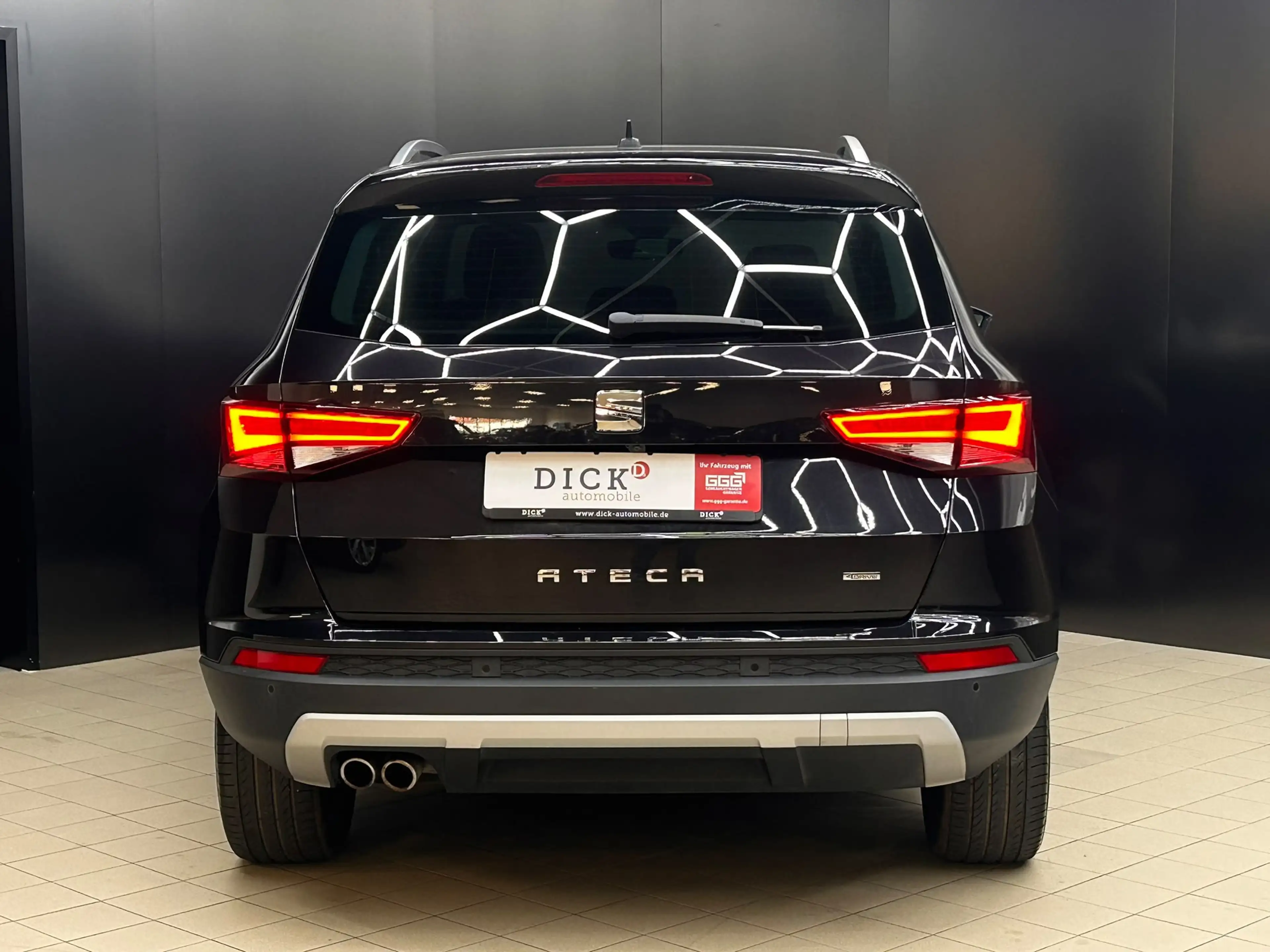 SEAT Ateca Xcellence 4Drive LED+PANO+SHZ+ACC+360°+AHK — photo 6