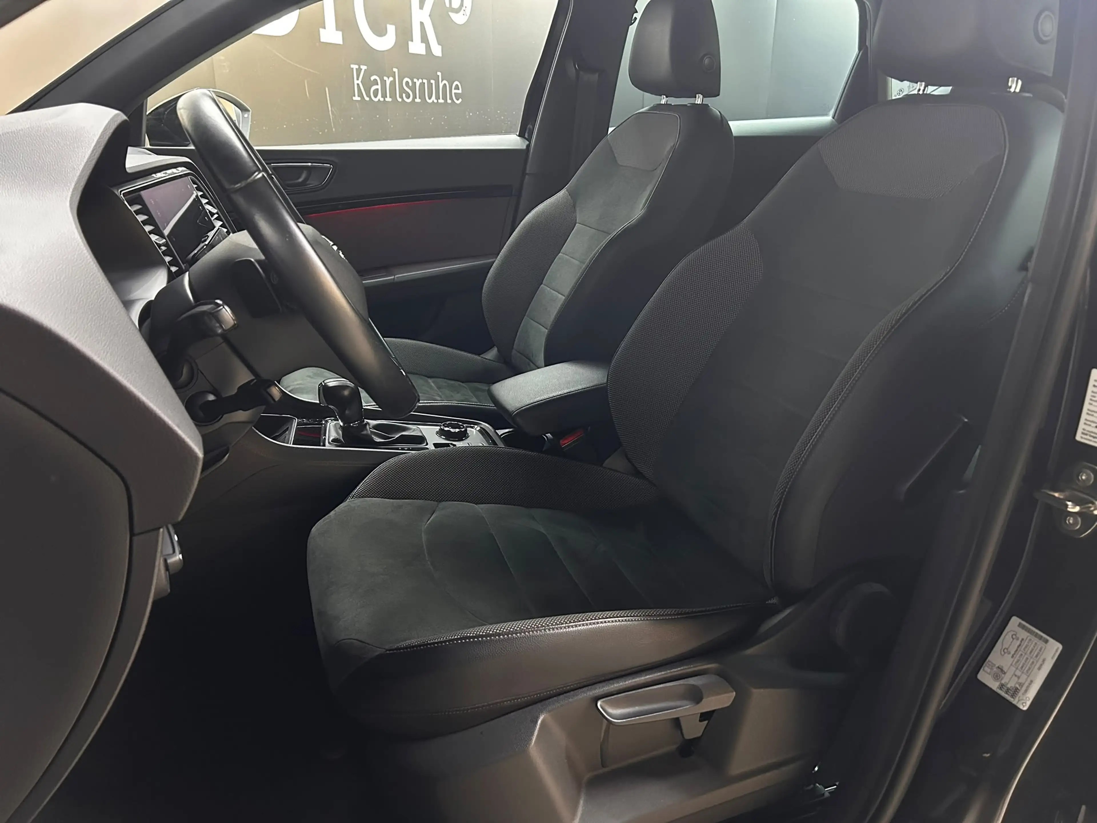 SEAT Ateca Xcellence 4Drive LED+PANO+SHZ+ACC+360°+AHK — photo 8